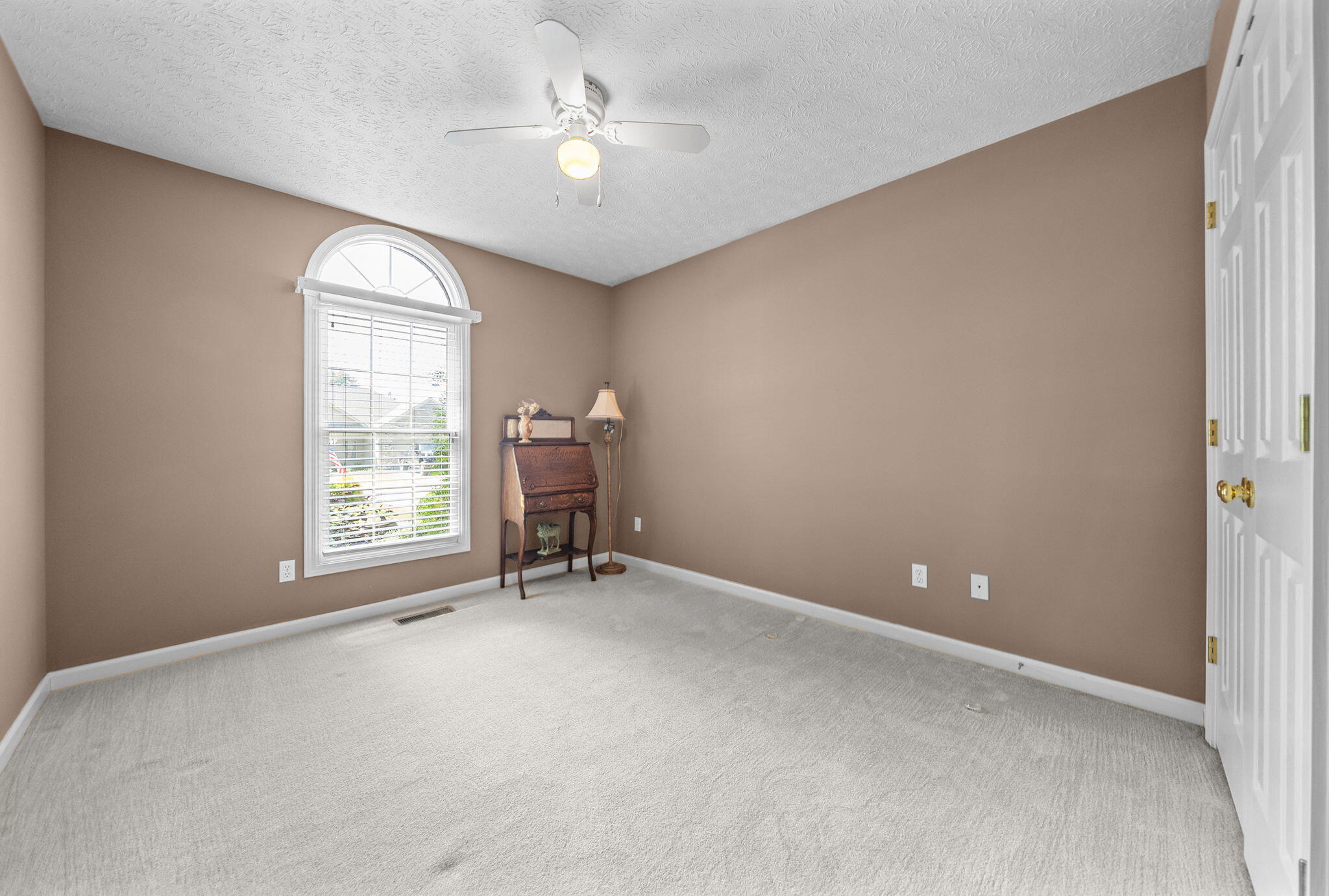 401 Irish Circle Property Photo 30