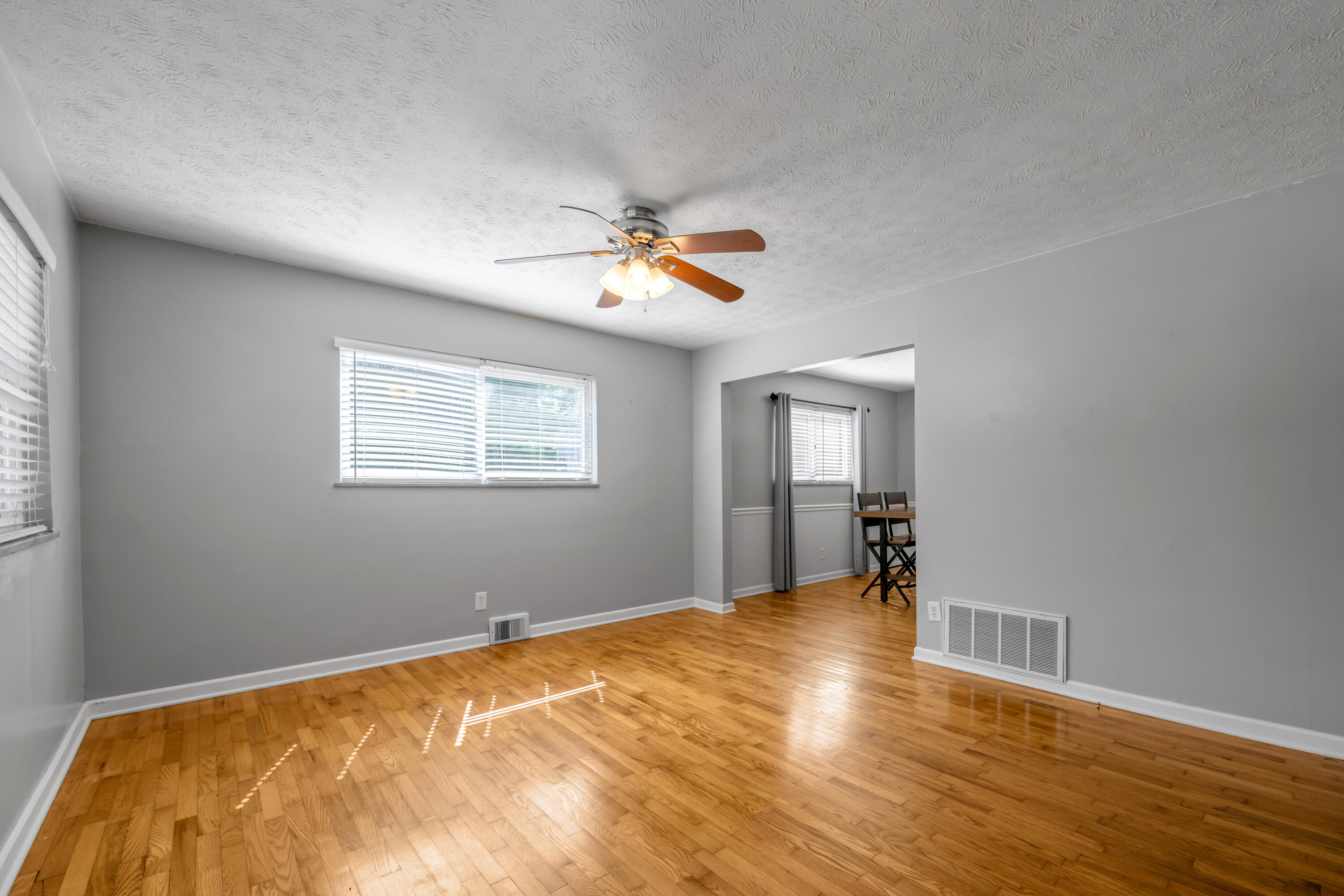 688 Sheridan Drive Property Photo 25