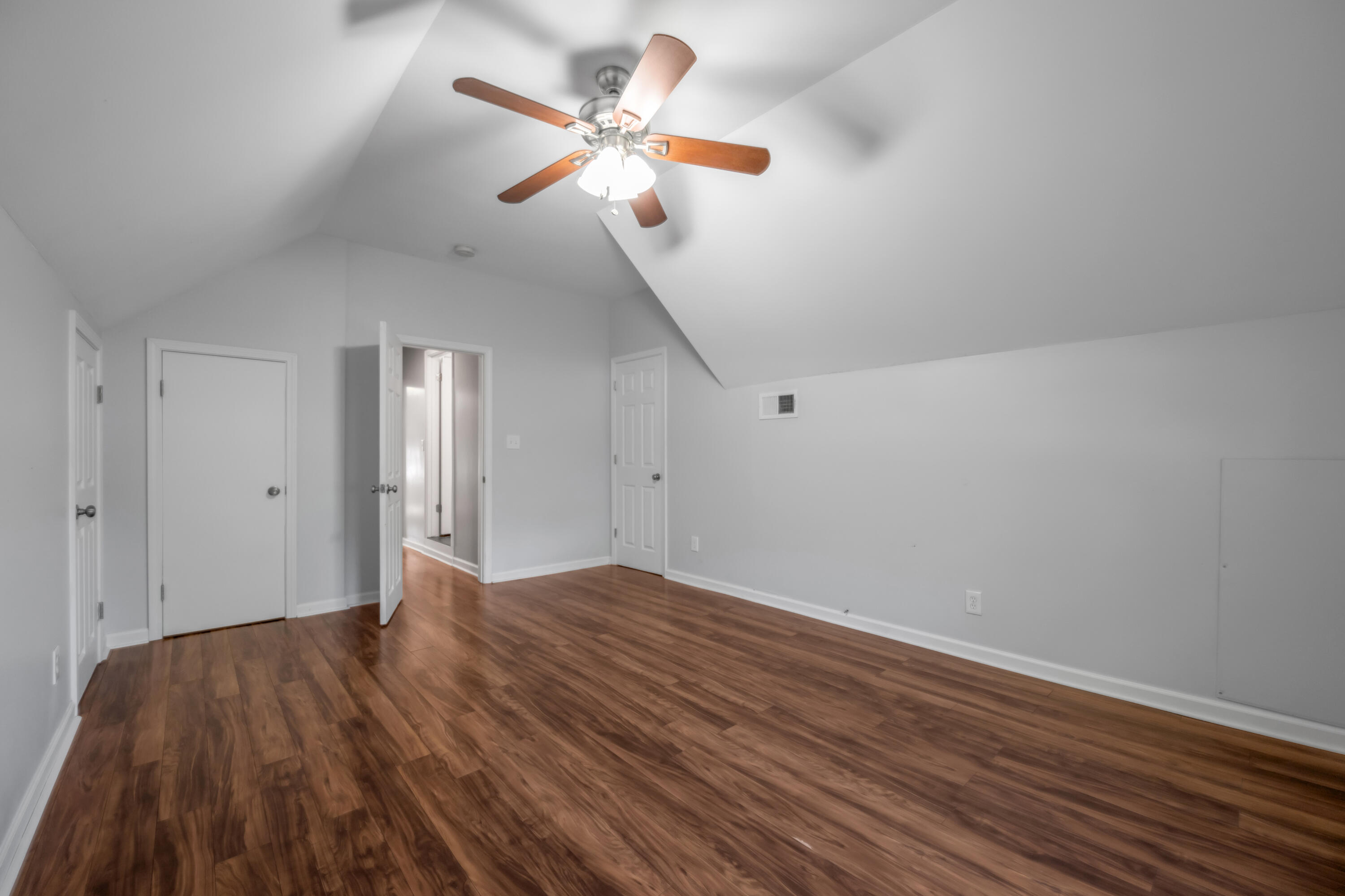 688 Sheridan Drive Property Photo 37