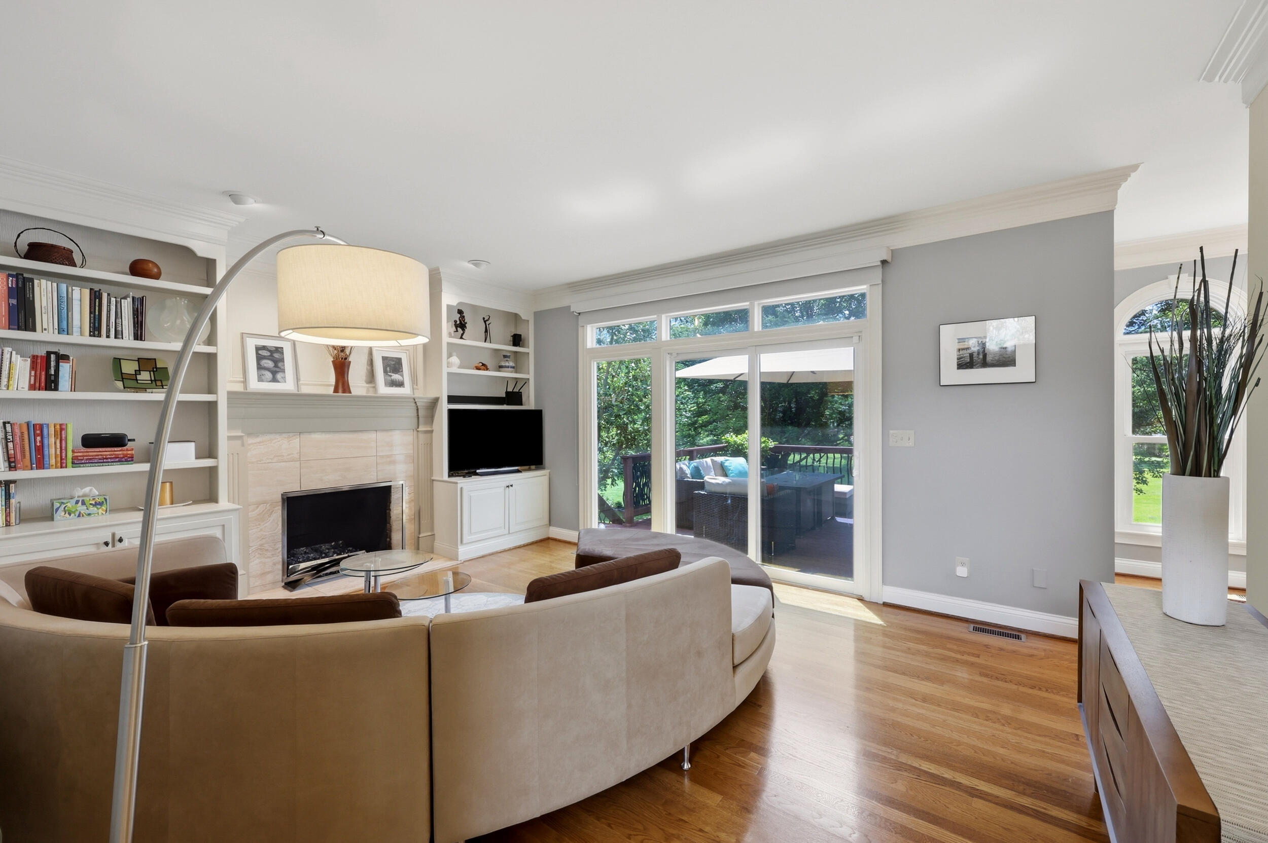 1080 Chetford Drive Property Photo 11