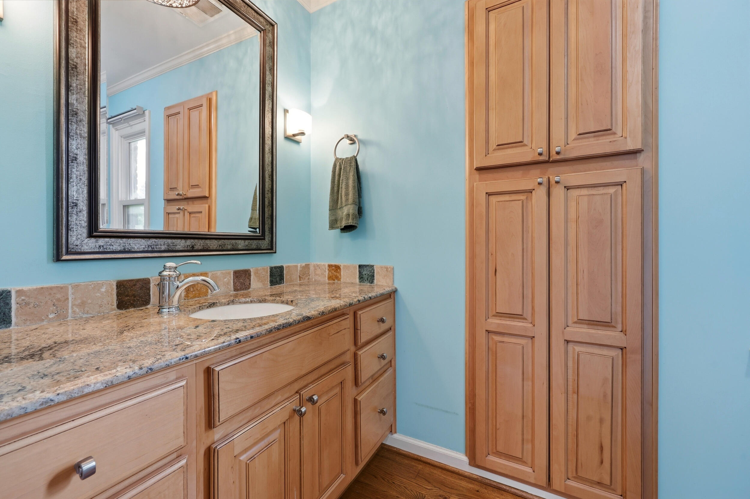 1080 Chetford Drive Property Photo 26