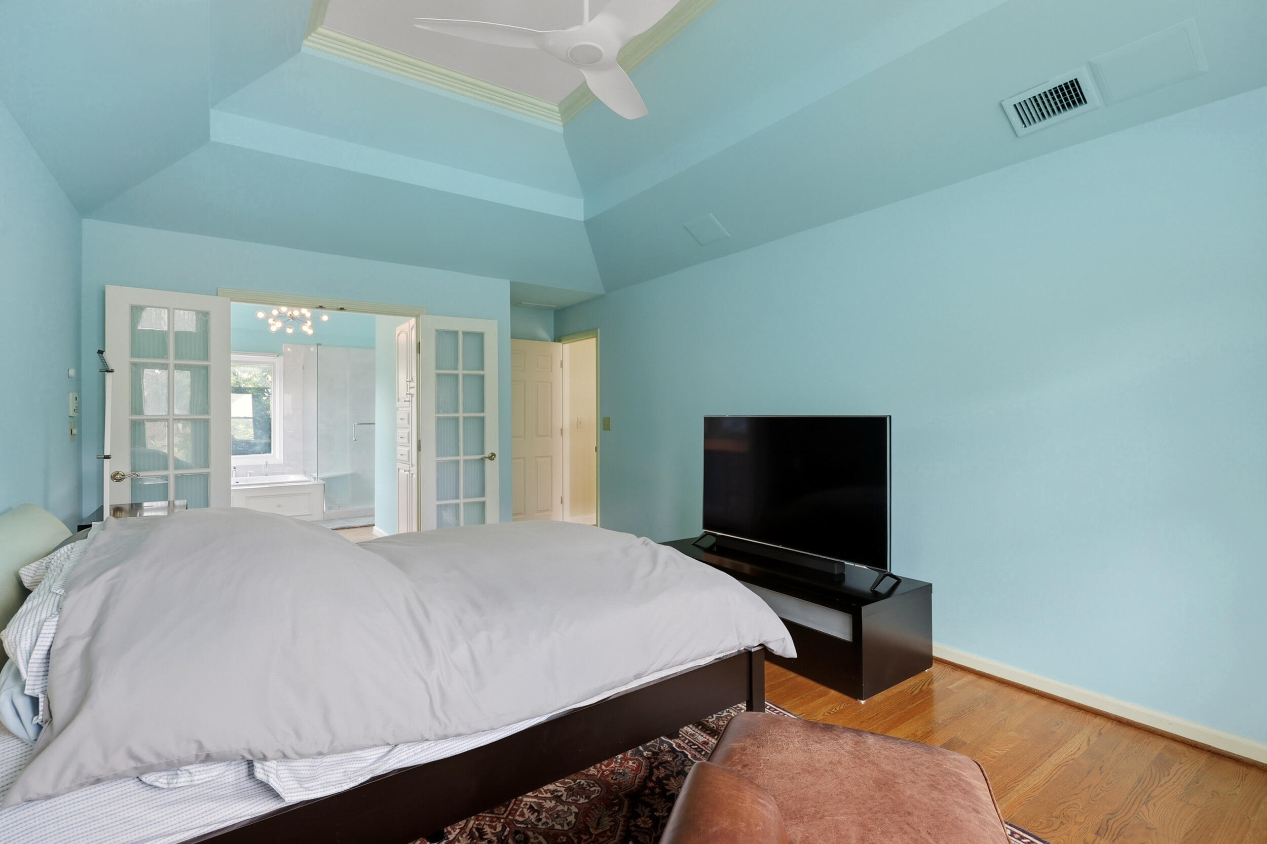 1080 Chetford Drive Property Photo 30