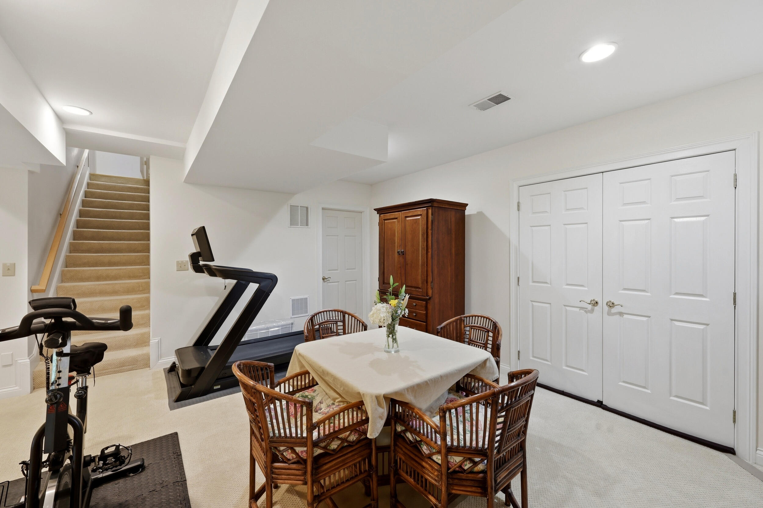 1080 Chetford Drive Property Photo 35