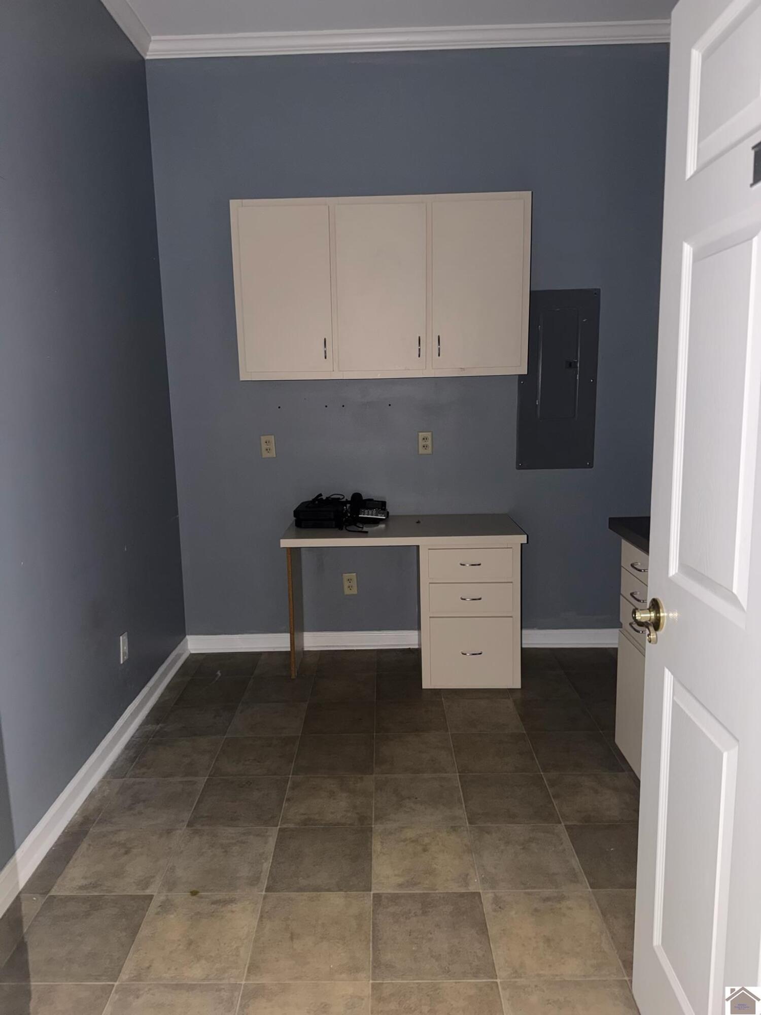 2850 Lone Oak Road Suite 1 Property Photo 8