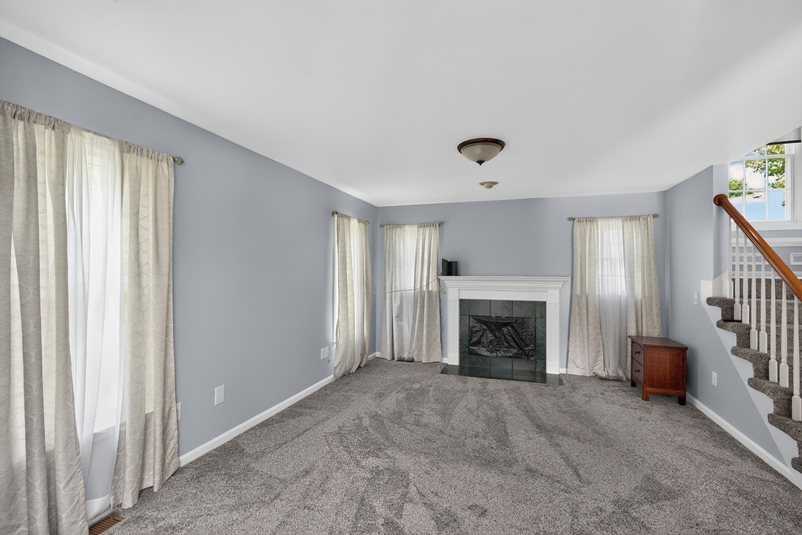3129 Comanche Trail Property Photo 4