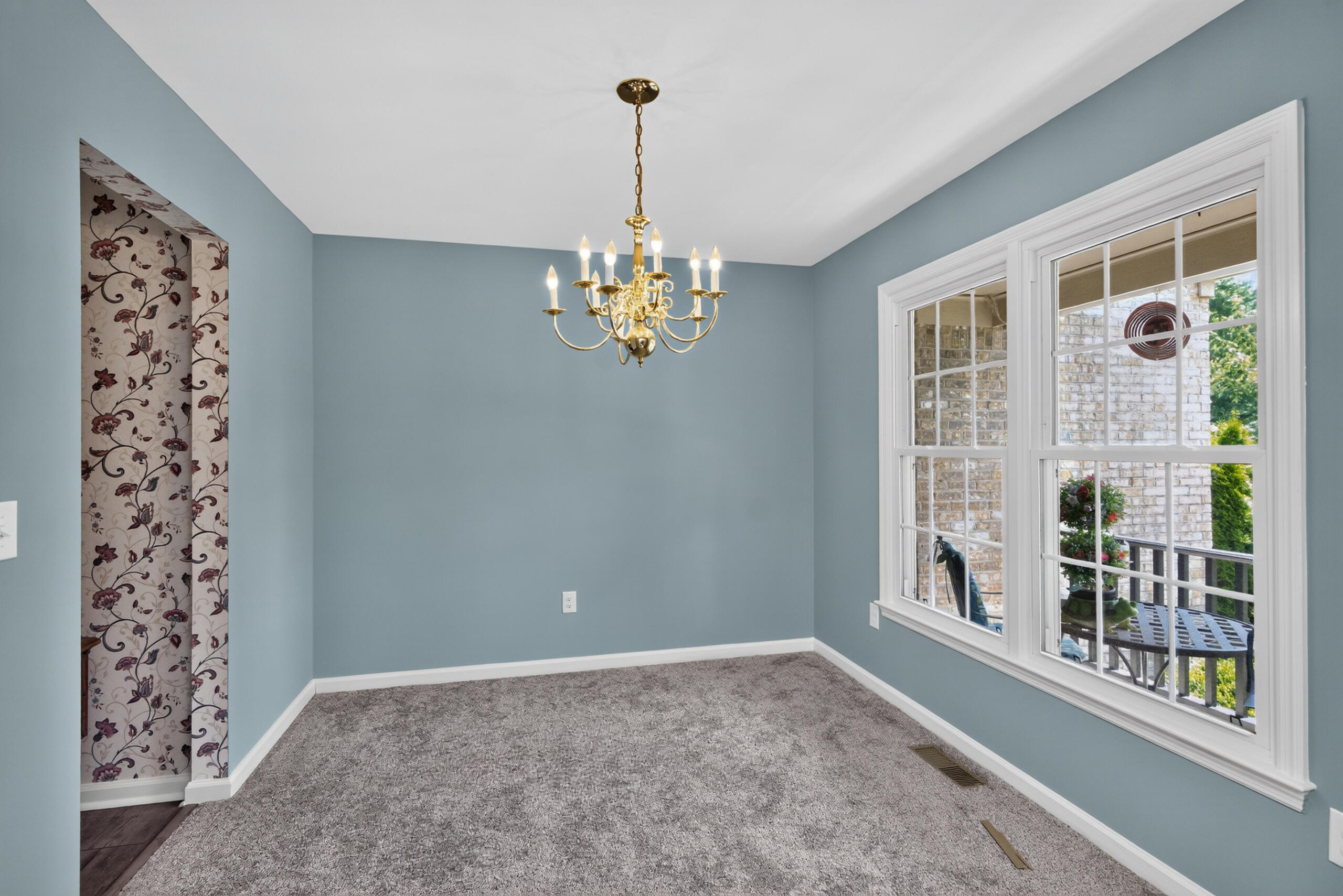 3129 Comanche Trail Property Photo 7