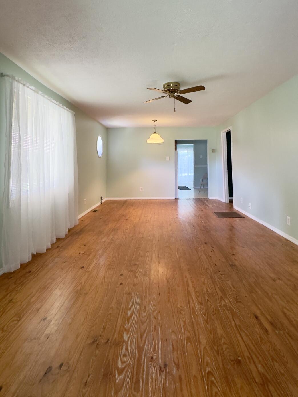 13 Sanderlin Drive Property Photo 6