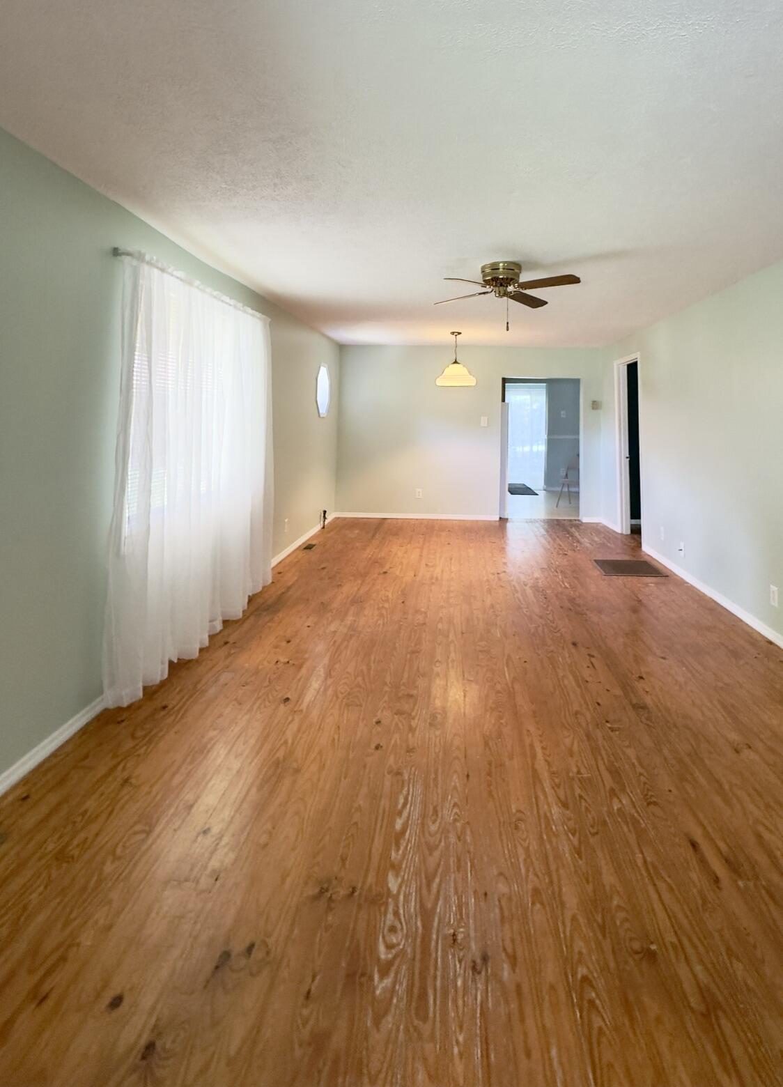 13 Sanderlin Drive Property Photo 8