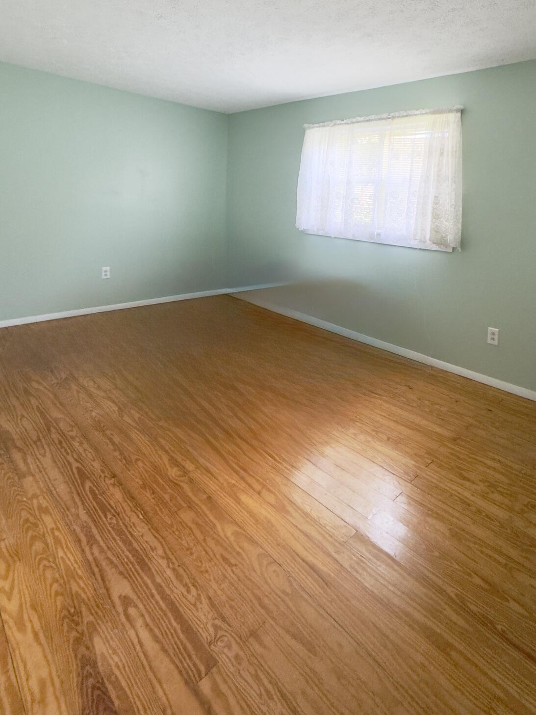 13 Sanderlin Drive Property Photo 9