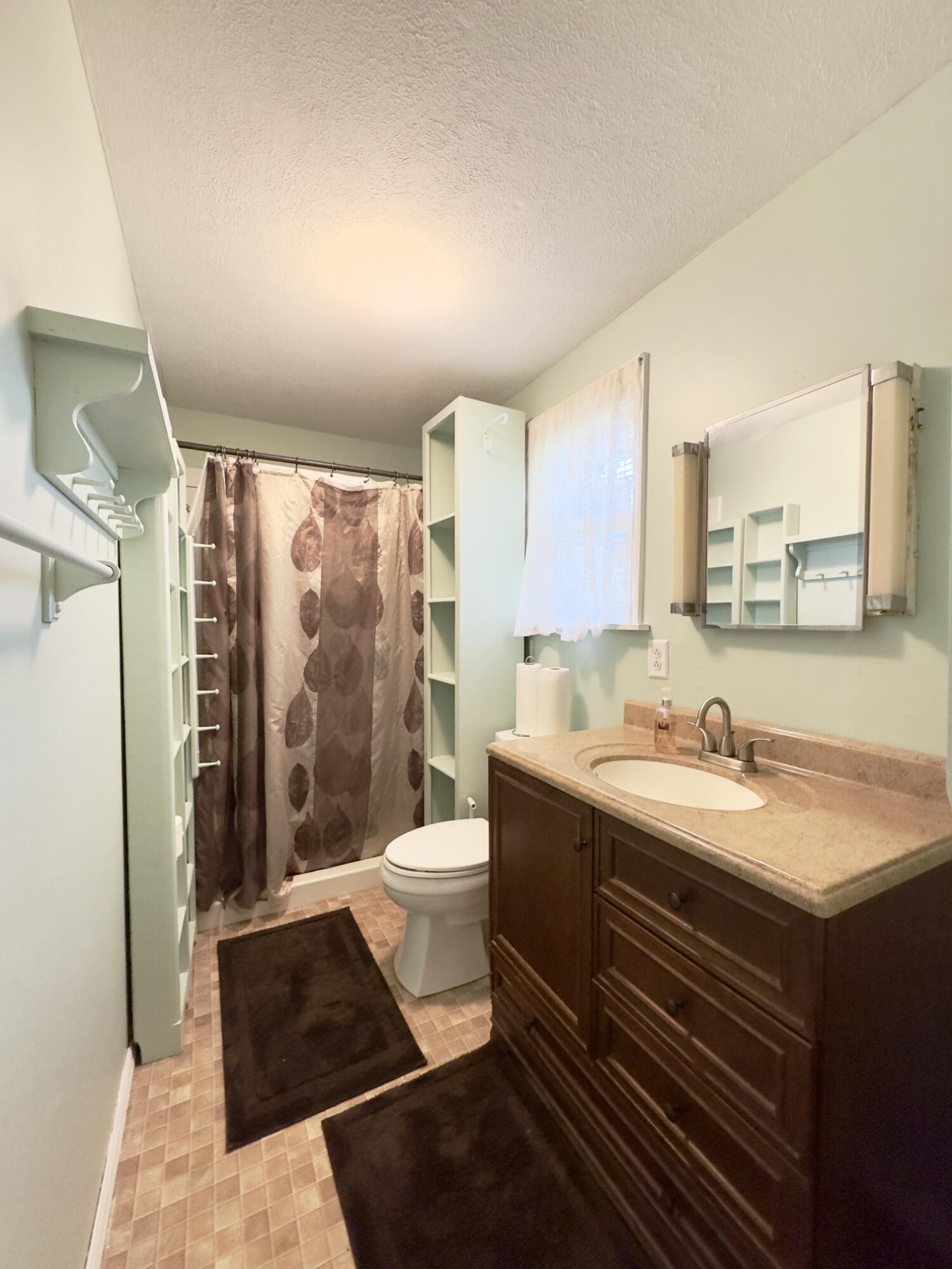 13 Sanderlin Drive Property Photo 14
