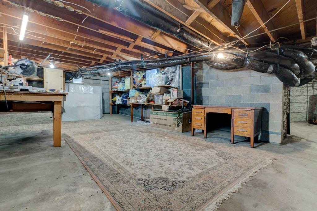 1627 Cypress Street Property Photo 20