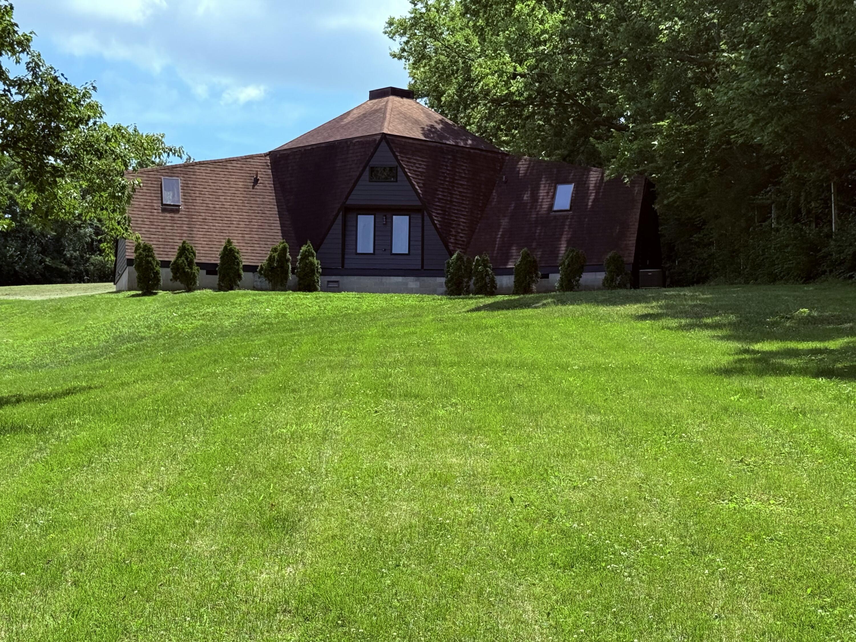 1989 Greentree Drive Property Photo 1