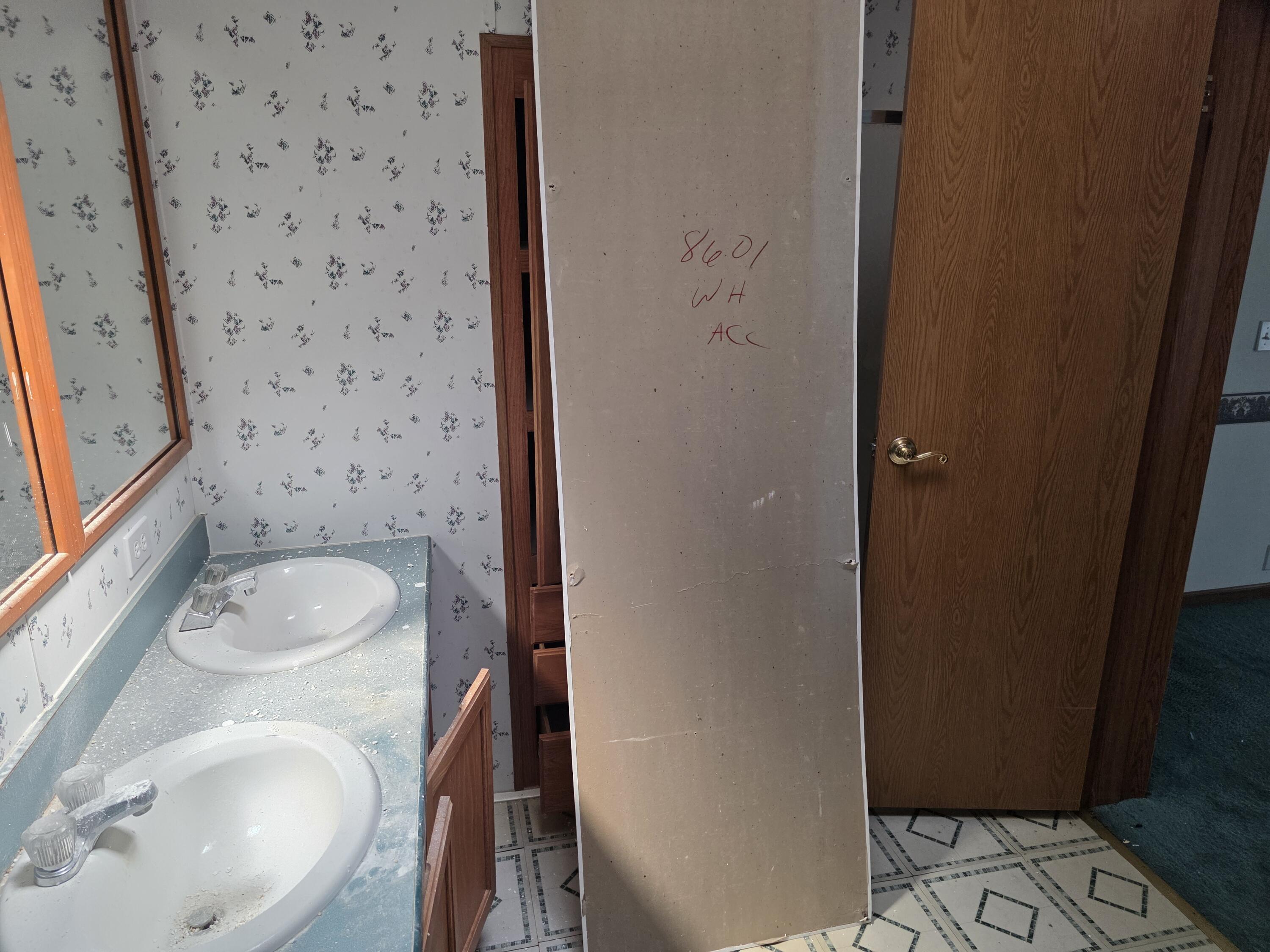 128 Southridge Drive Property Photo 7