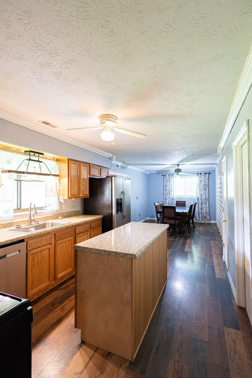 9940 Cranston Road Property Photo 7