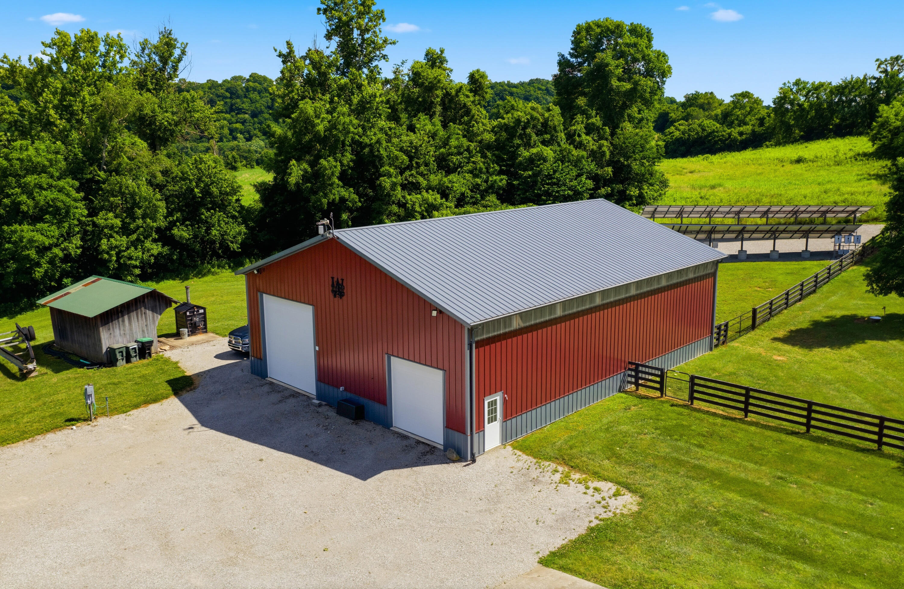 1725 Onan Bend Road Property Photo 4