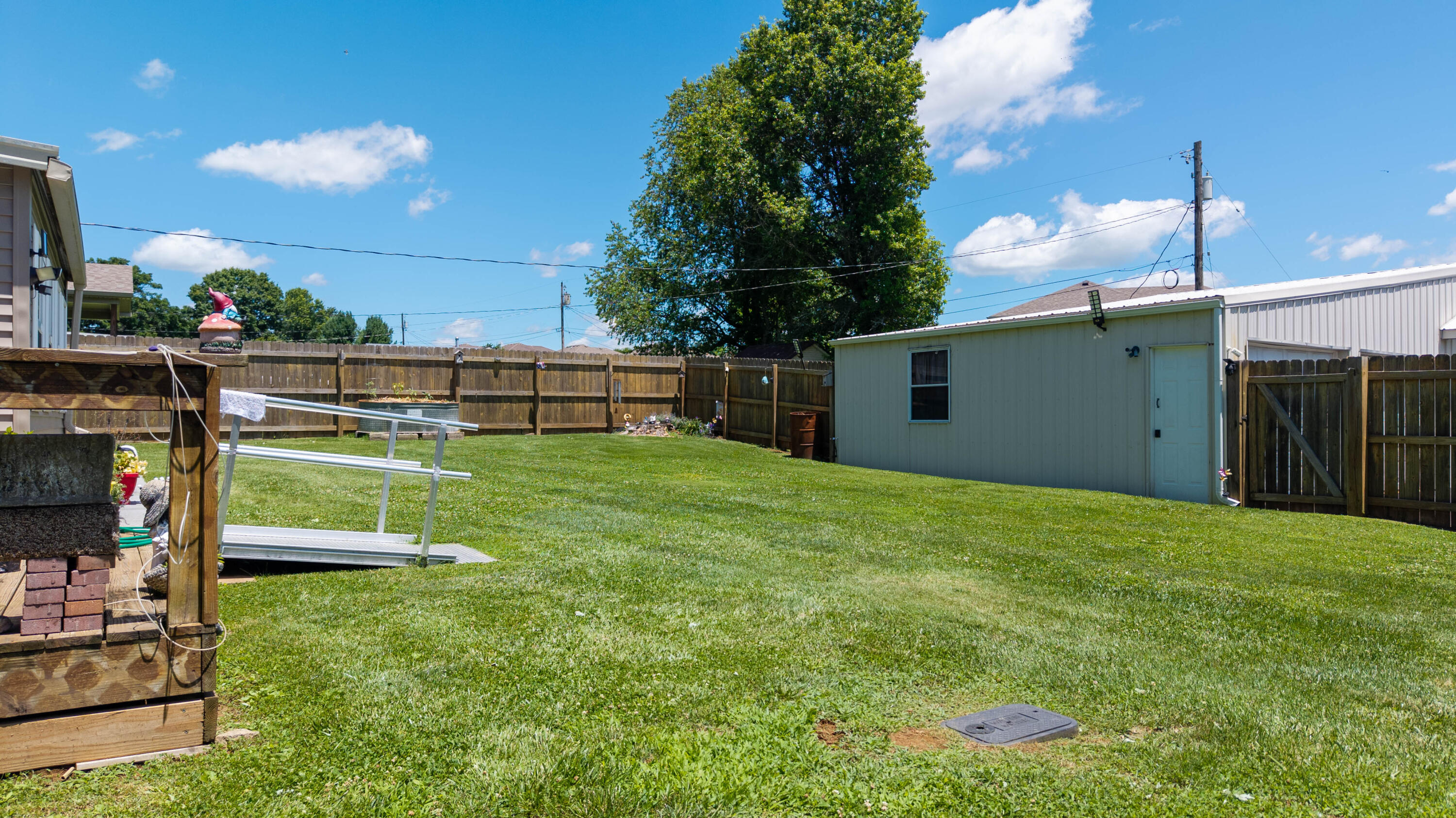 401 Haddix Street Property Photo 52