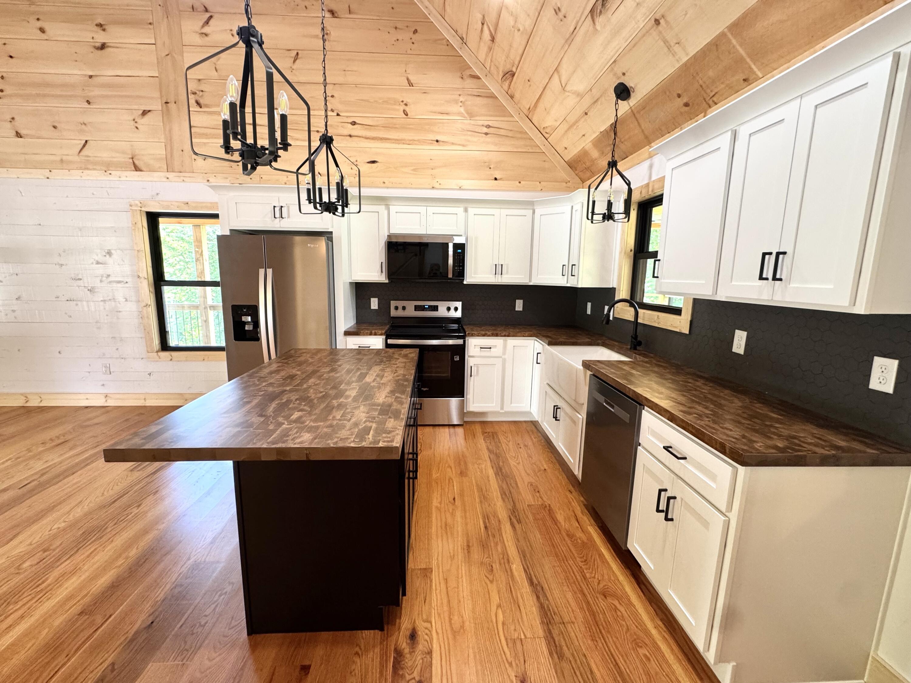 60 Pumpkin Creek Circle Property Photo 8