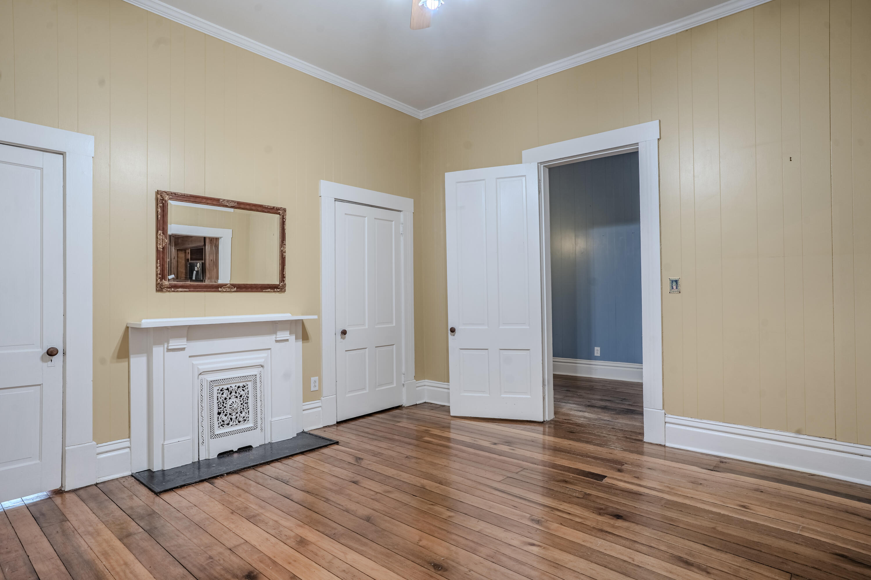 123 E Campbell Street Property Photo 9