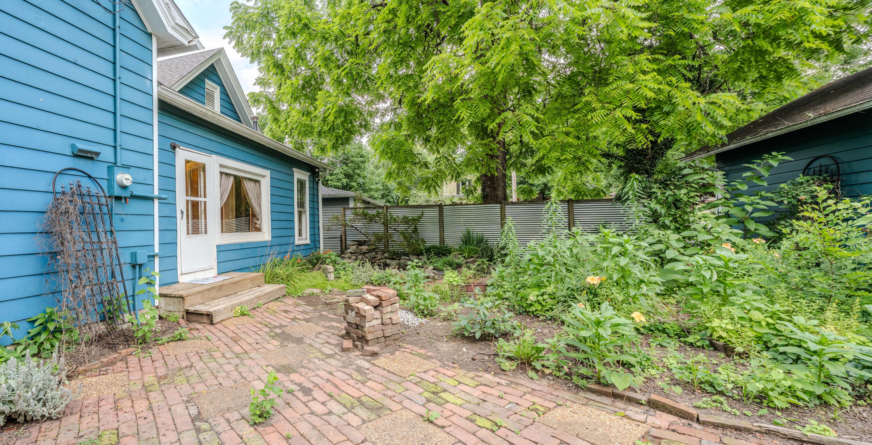 123 E Campbell Street Property Photo 17