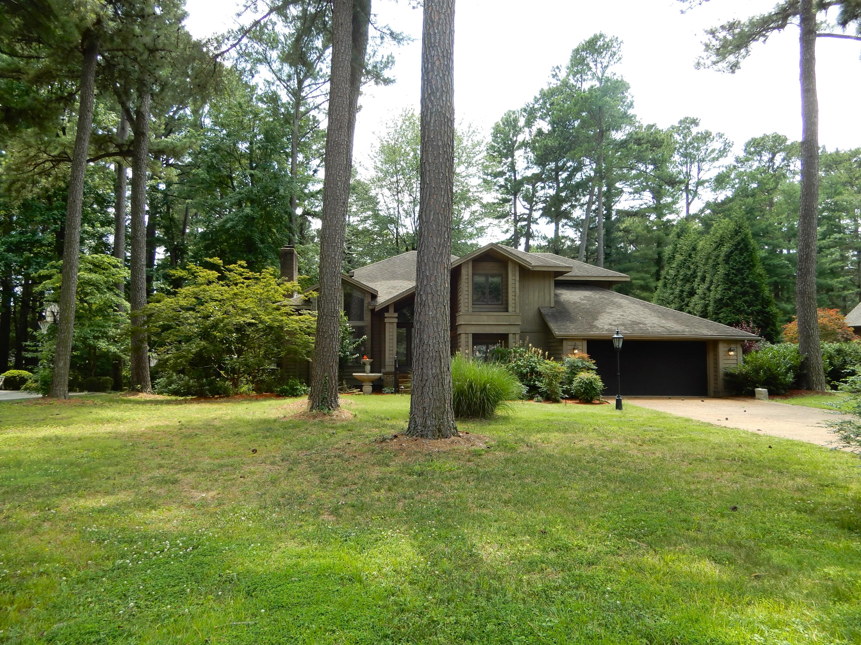 643 Whitney Drive Property Photo 1