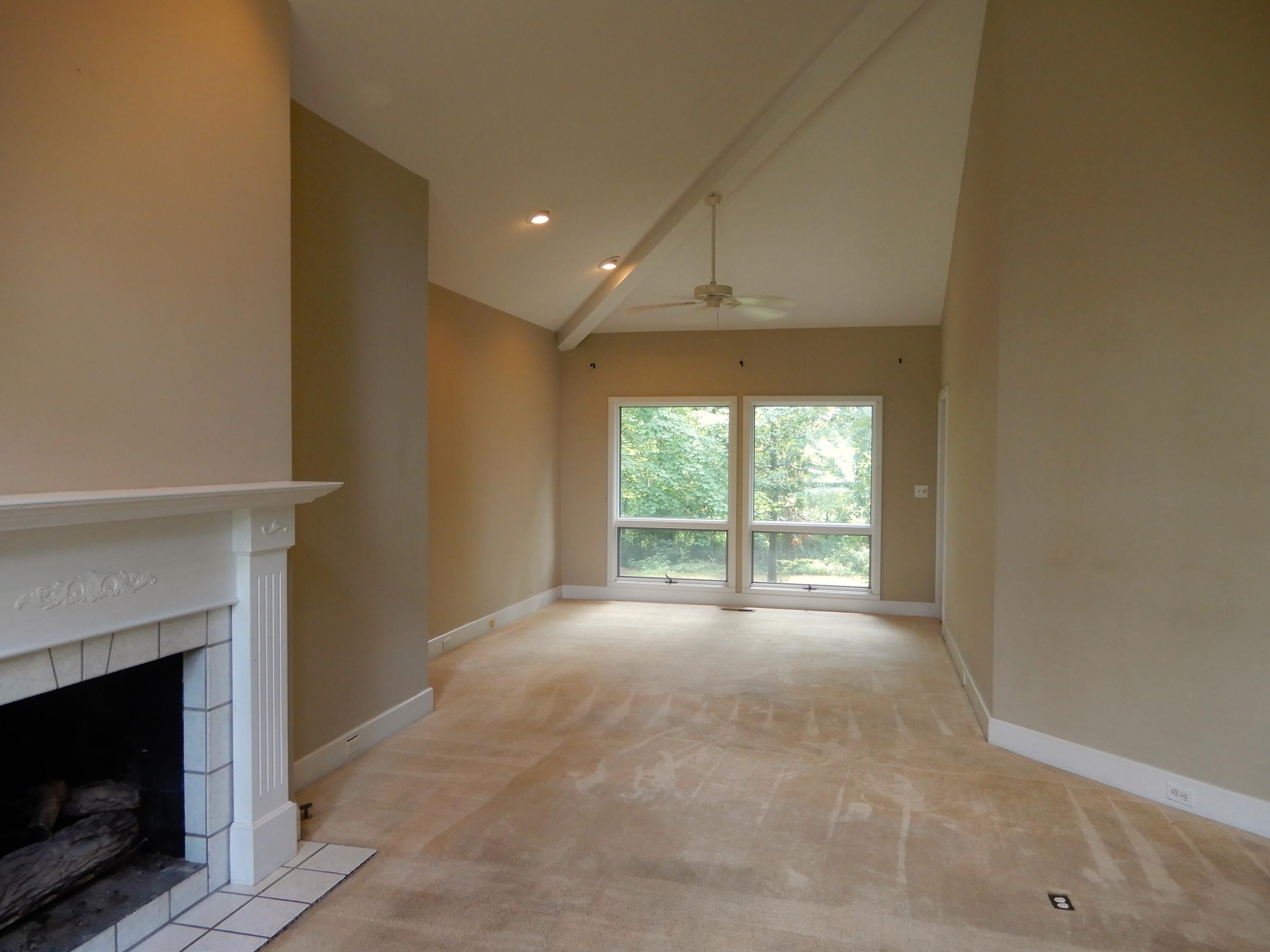 643 Whitney Drive Property Photo 4