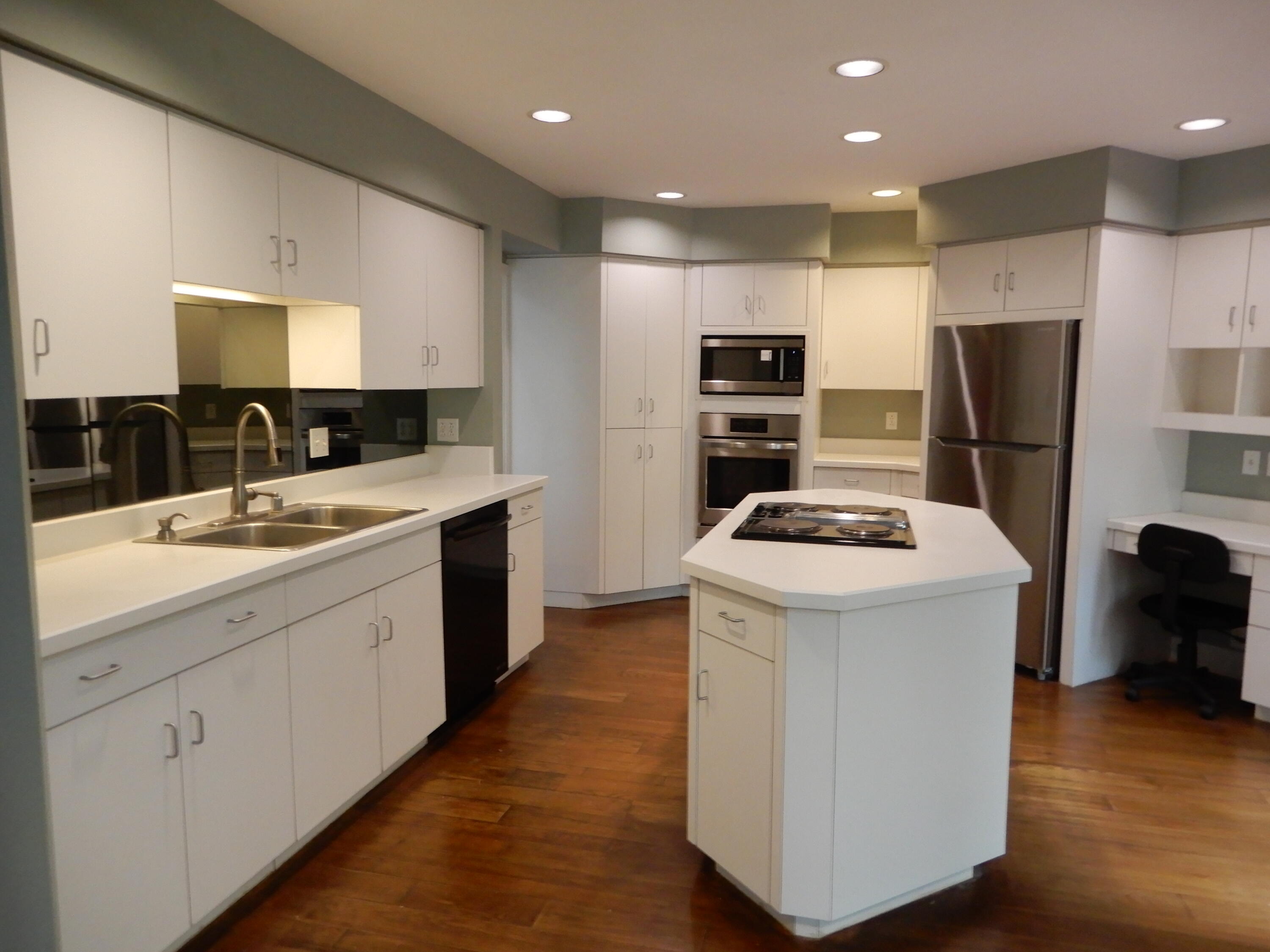 643 Whitney Drive Property Photo 28