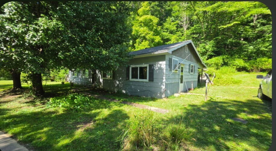 582 Clifton Road Property Photo 3