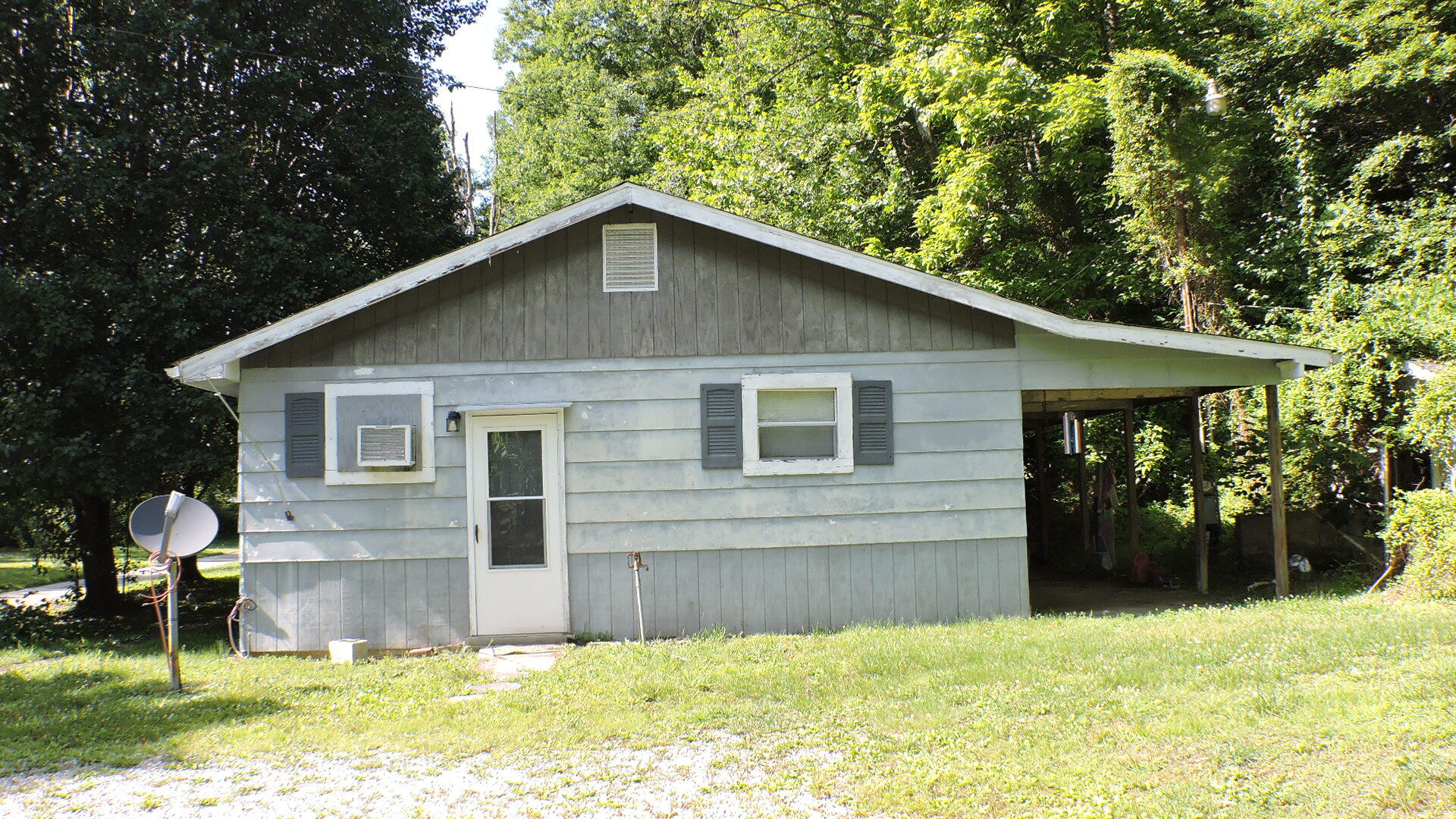 582 Clifton Road Property Photo 7