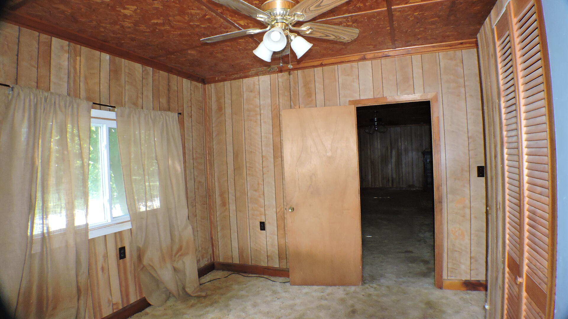 582 Clifton Road Property Photo 8