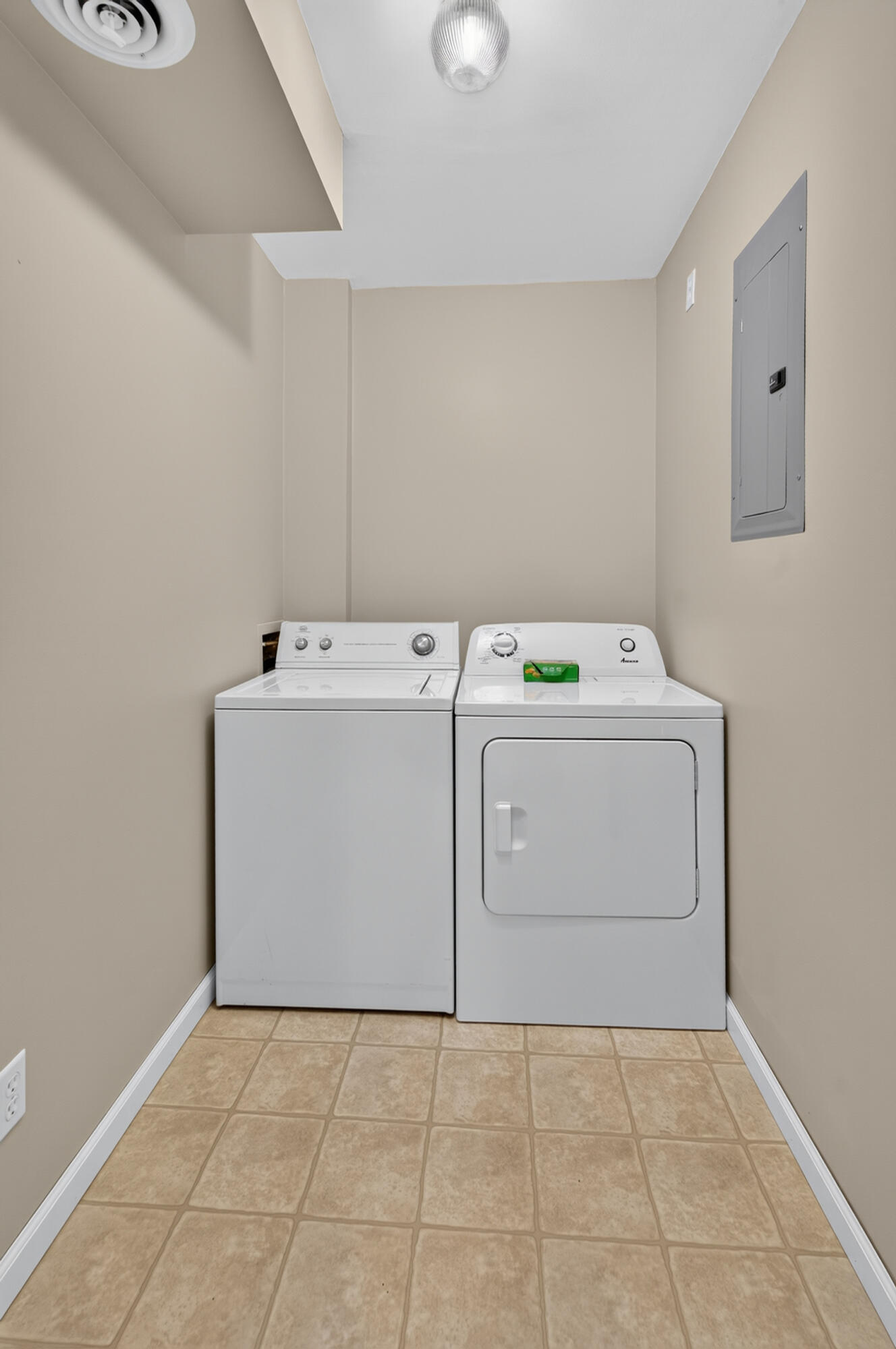 141 S Ash Street Property Photo 47