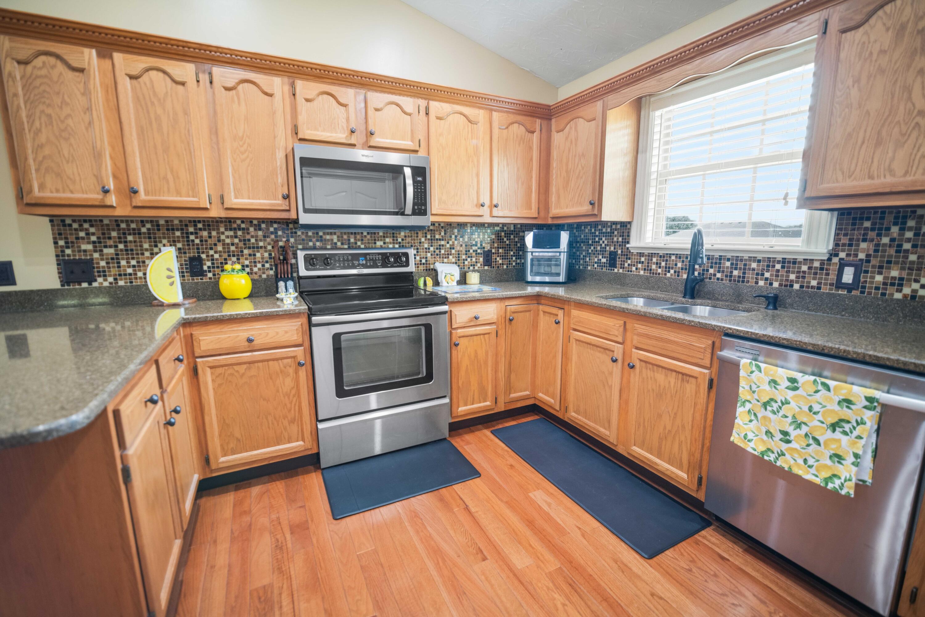 55 Summit Pointe Drive Property Photo 16