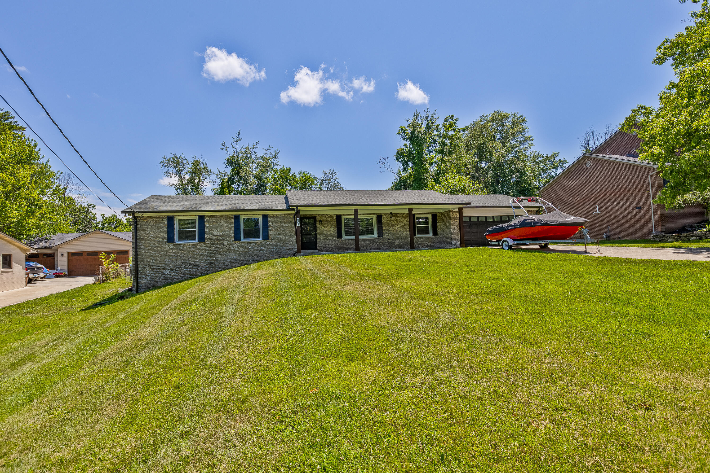 608 Colby Road Property Photo 5