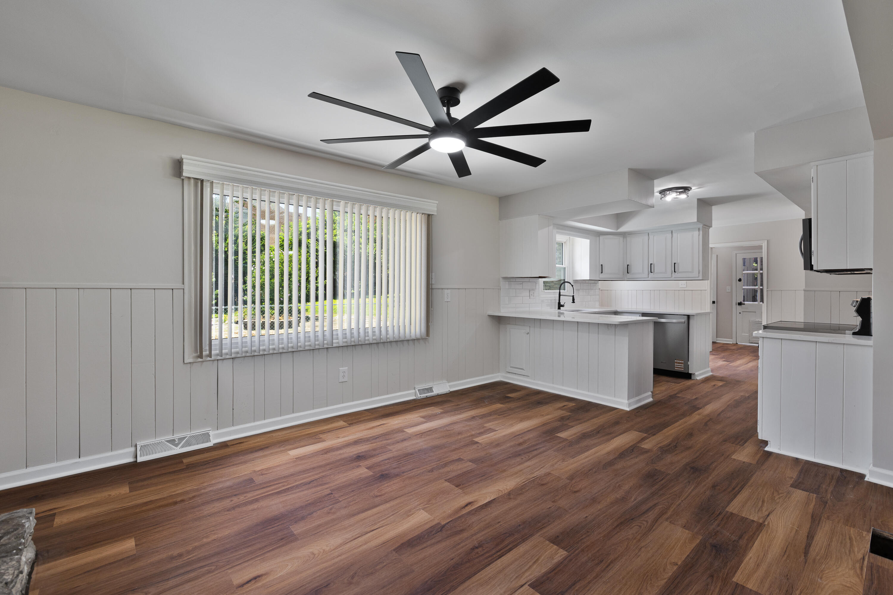 608 Colby Road Property Photo 12