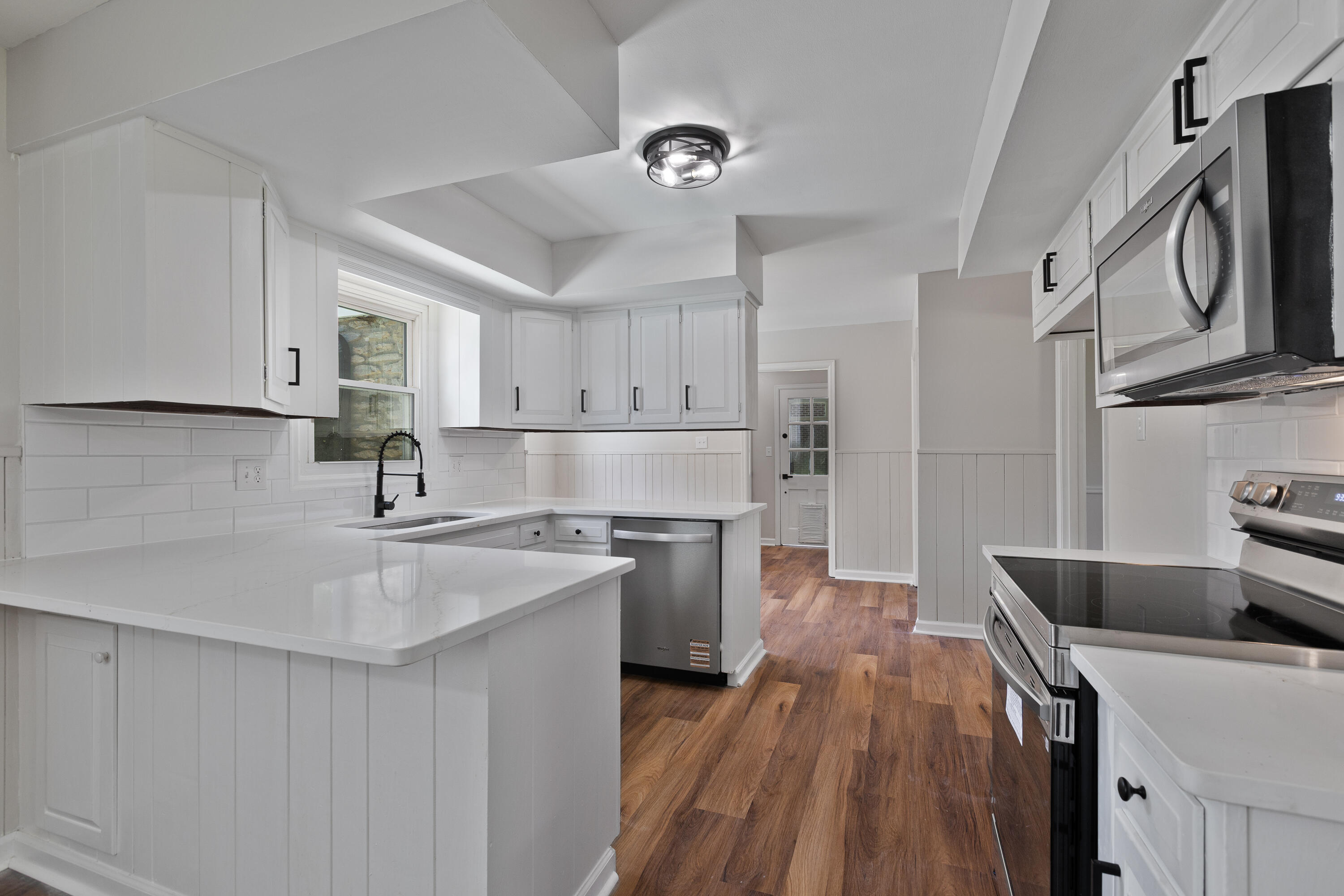 608 Colby Road Property Photo 13