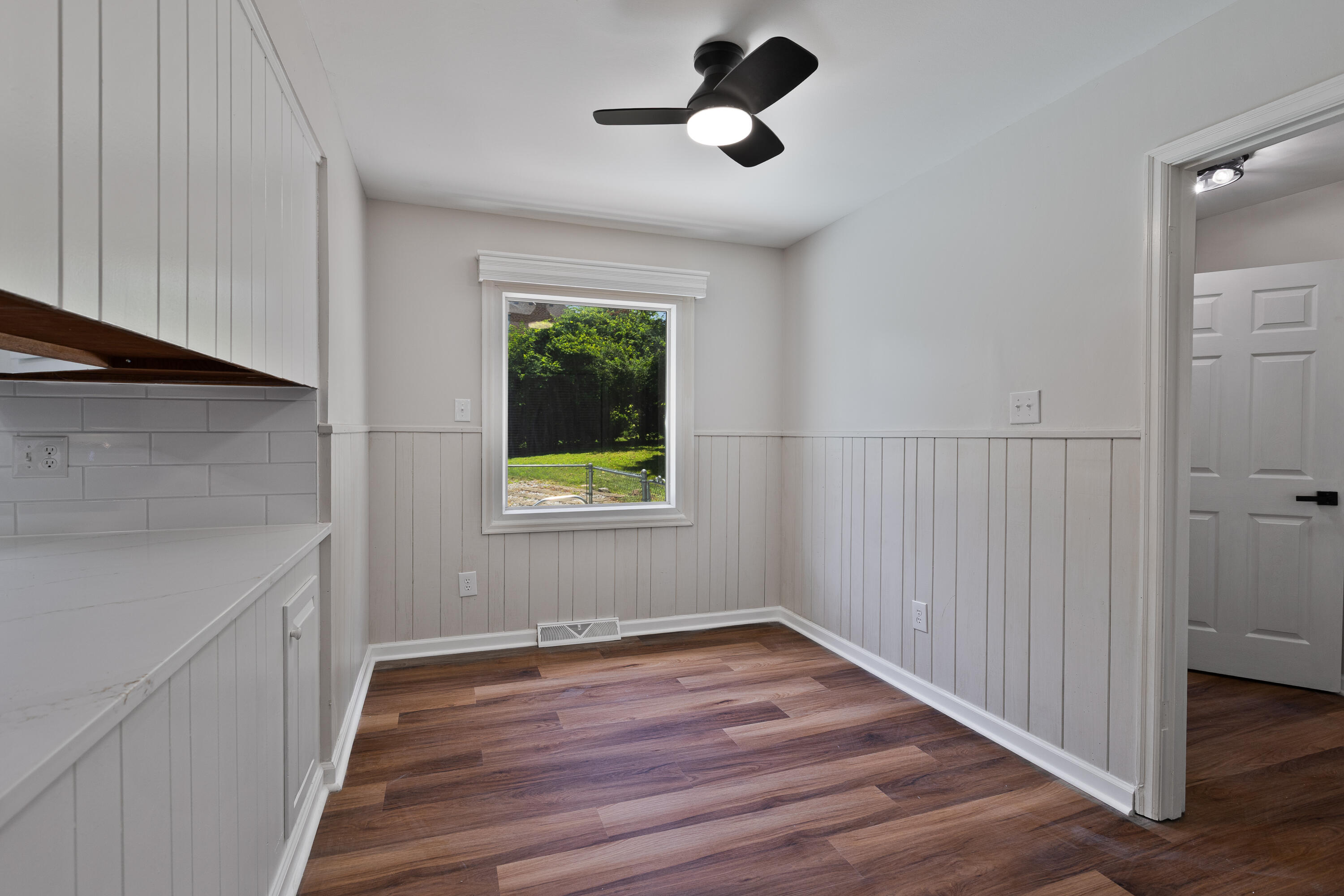 608 Colby Road Property Photo 15
