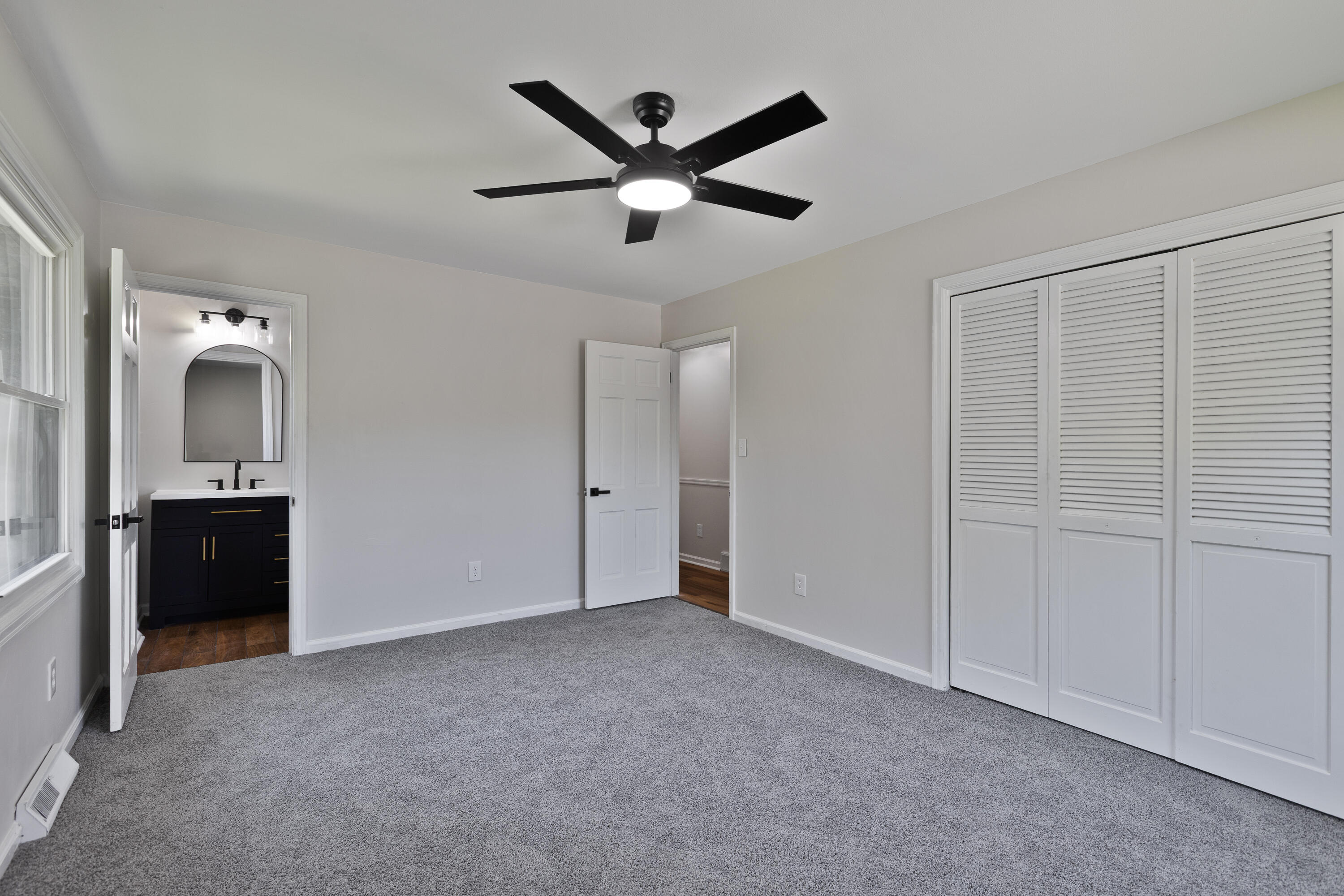 608 Colby Road Property Photo 24
