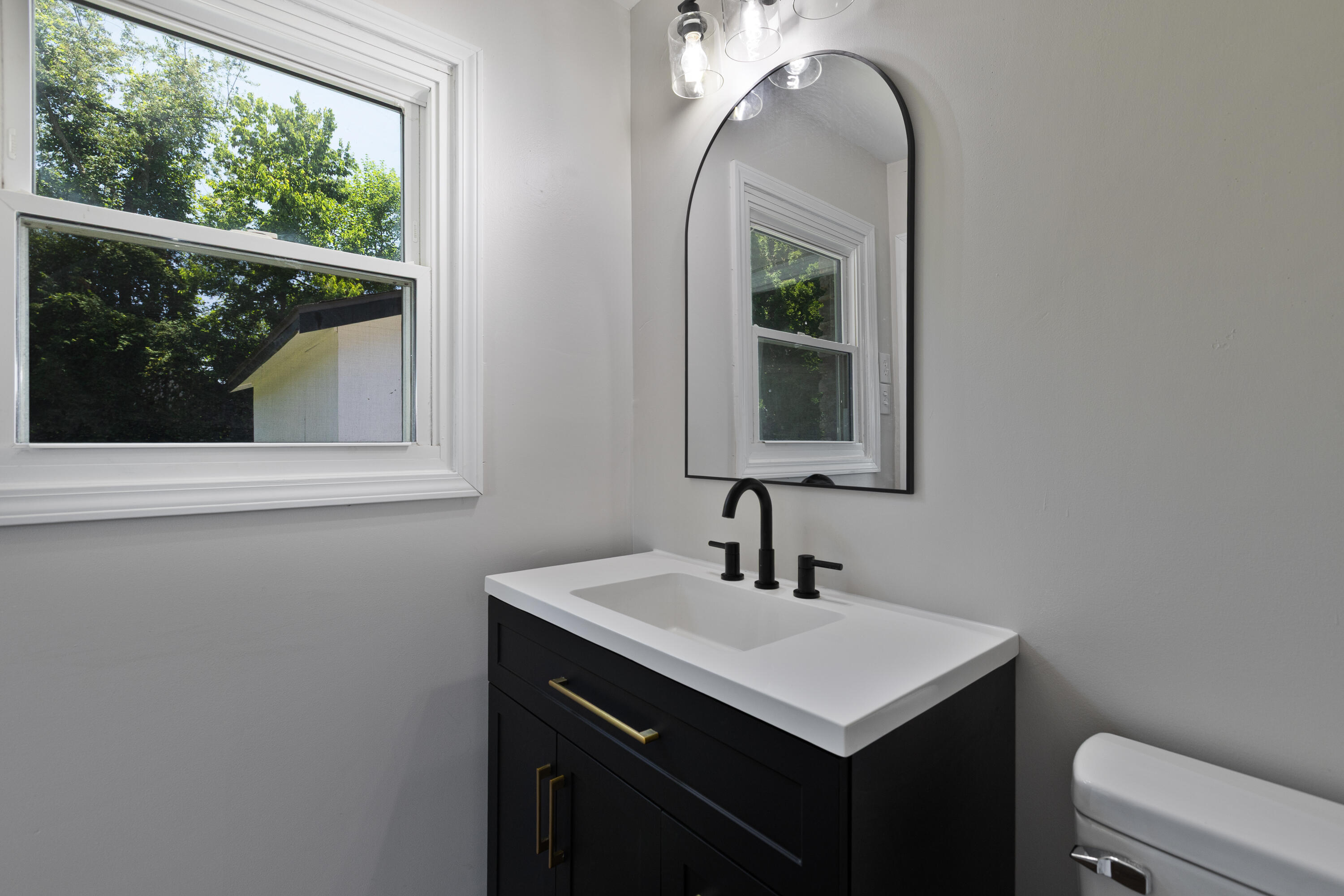 608 Colby Road Property Photo 25