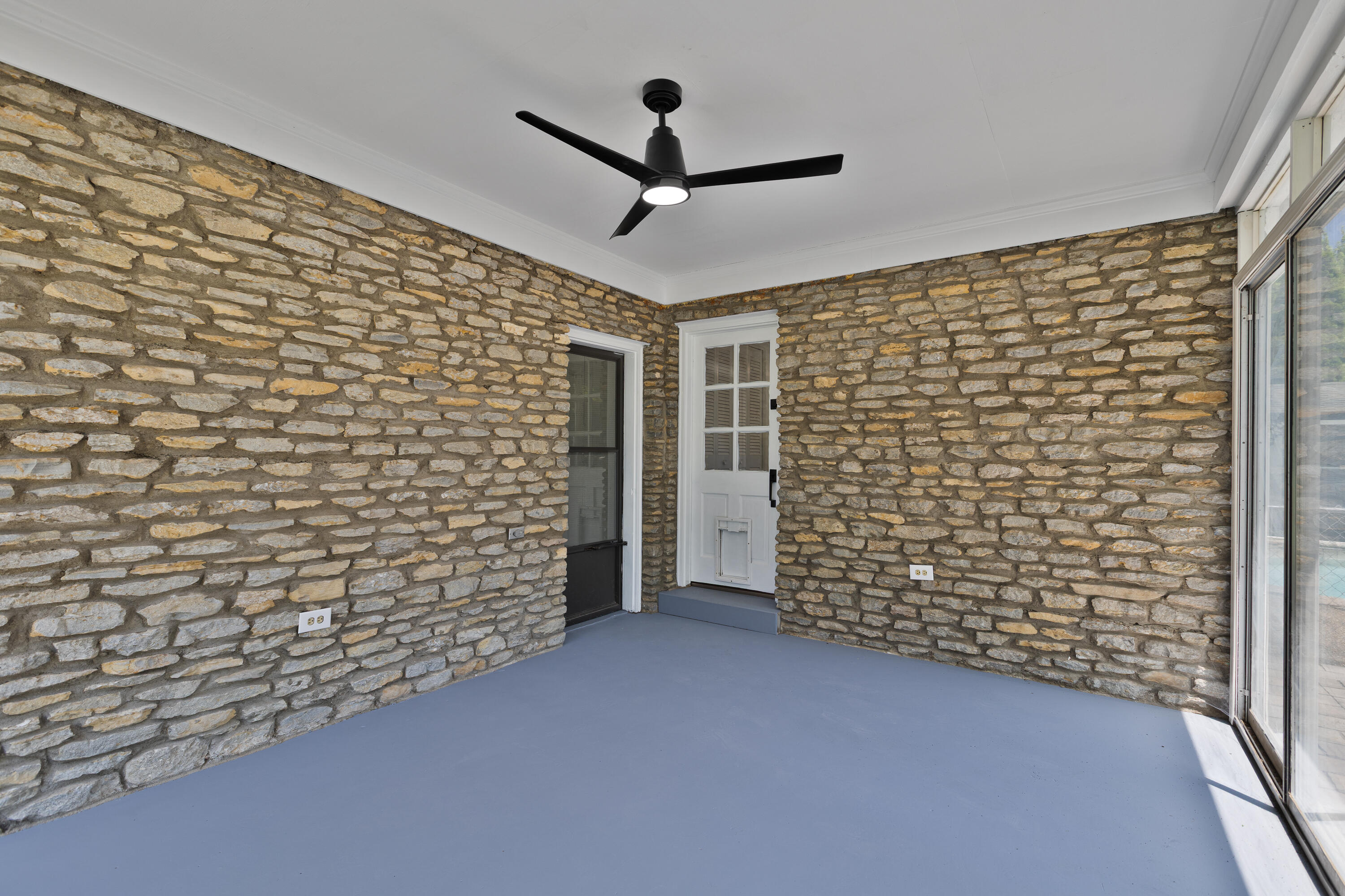 608 Colby Road Property Photo 31