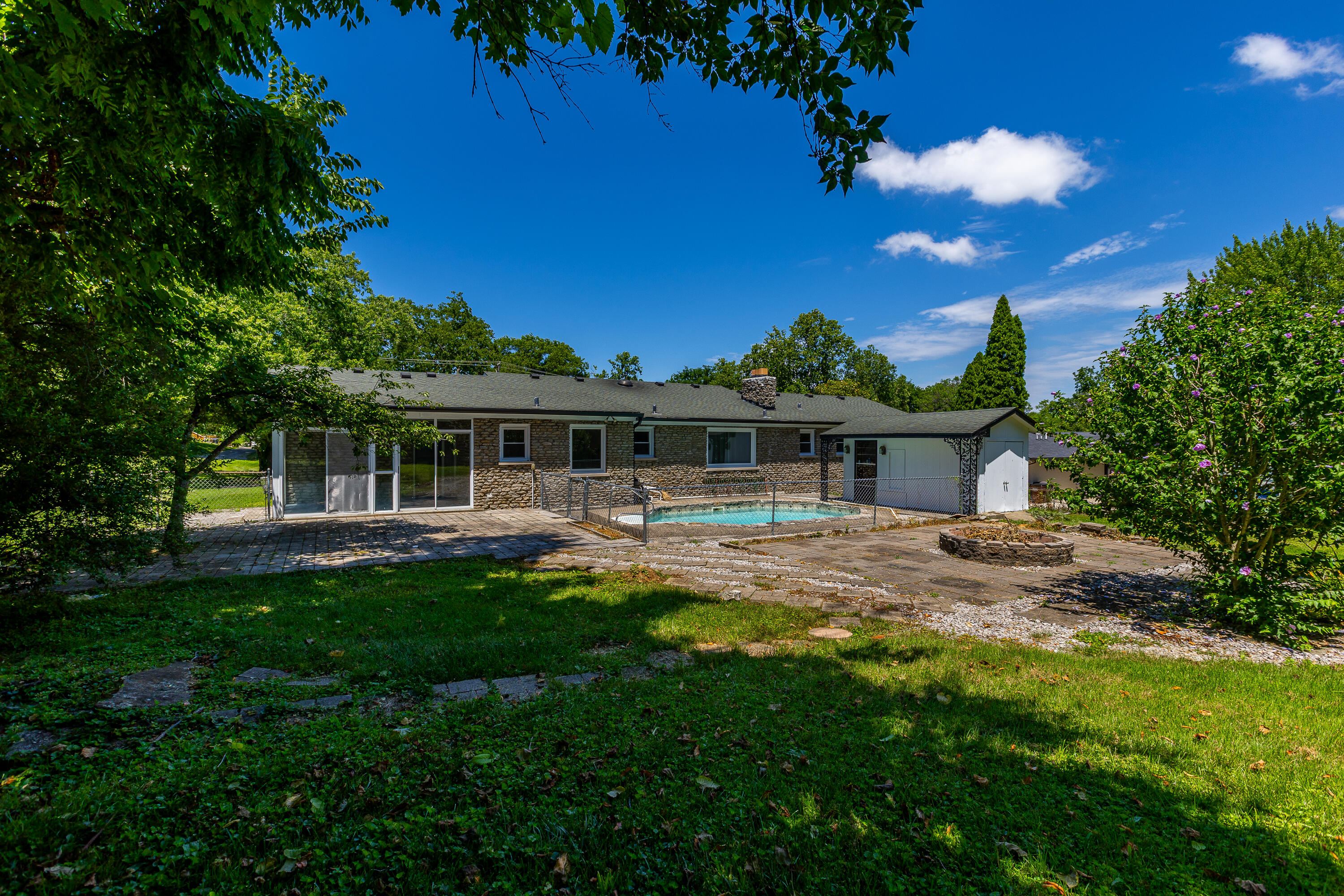 608 Colby Road Property Photo 33