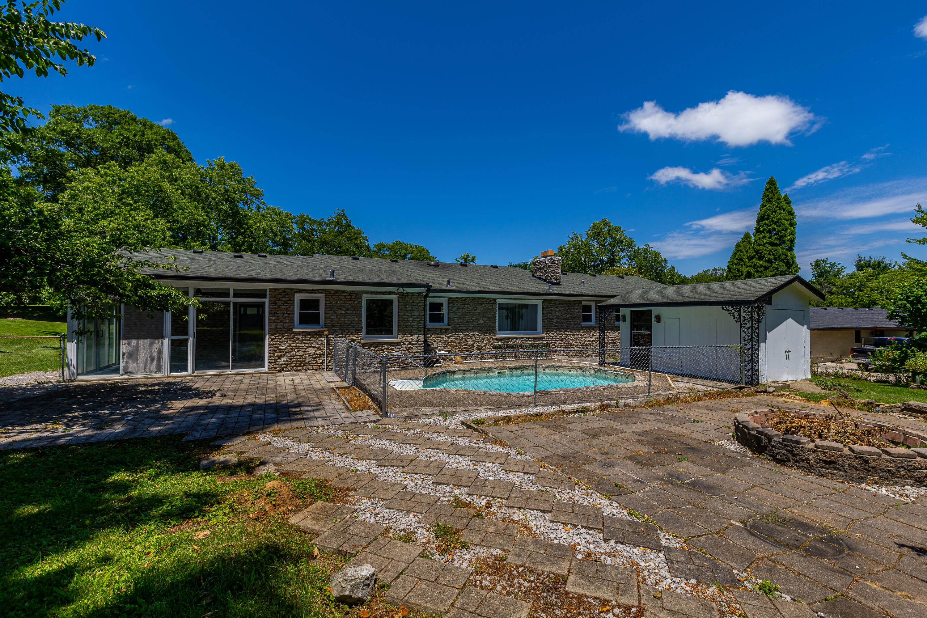 608 Colby Road Property Photo 35