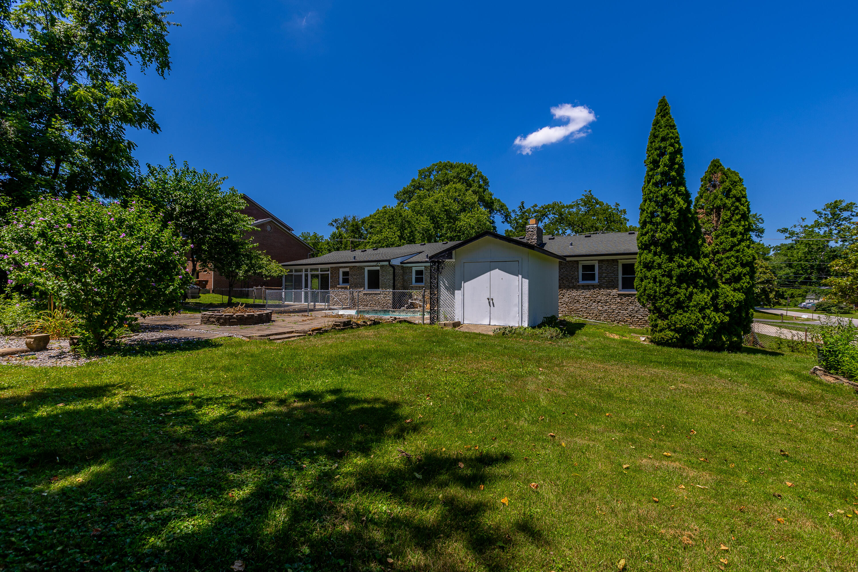 608 Colby Road Property Photo 40