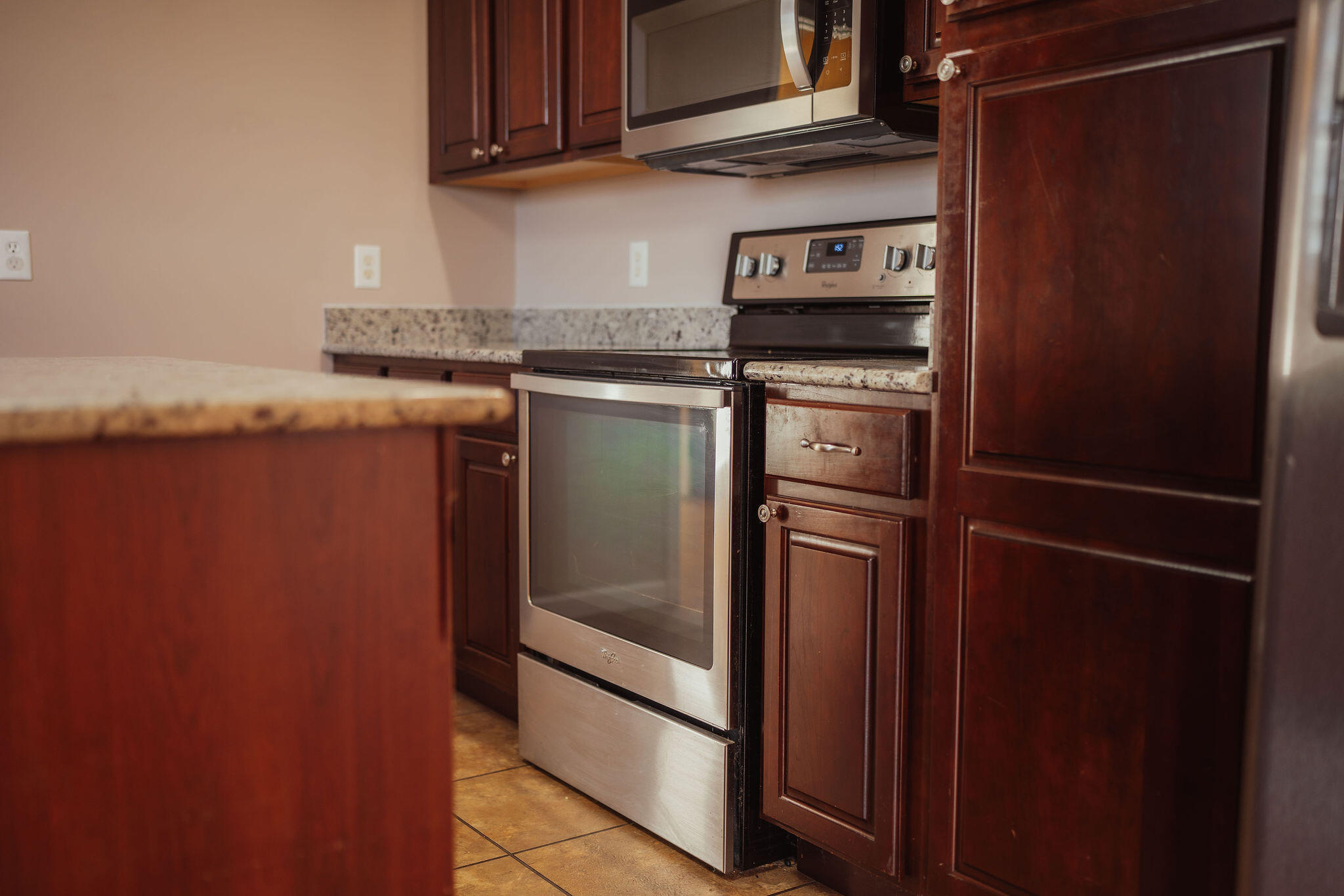 546 Smith's Lane Property Photo 13