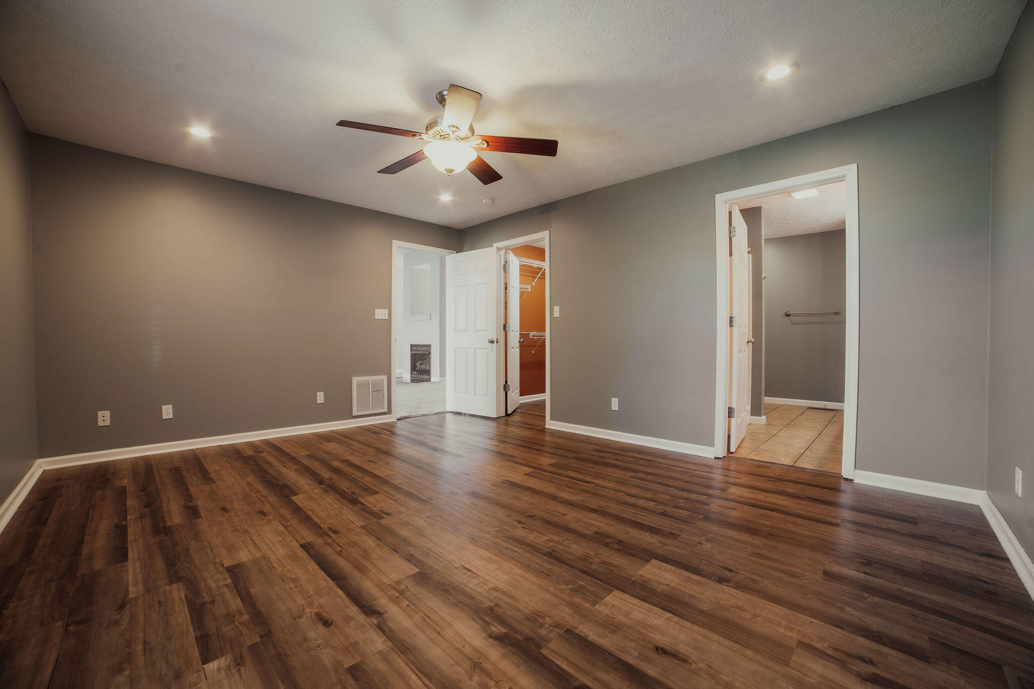546 Smith's Lane Property Photo 17