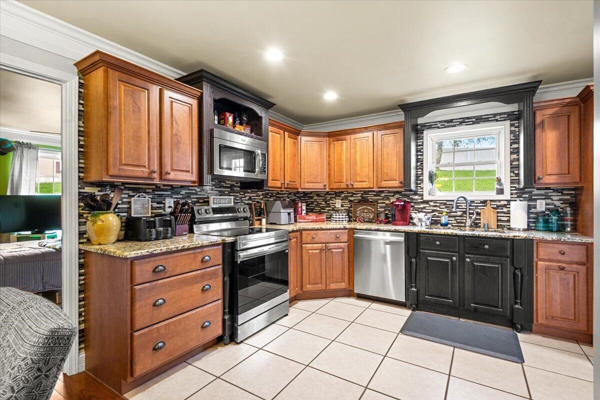 2684 Bee Creek Road Property Photo 5