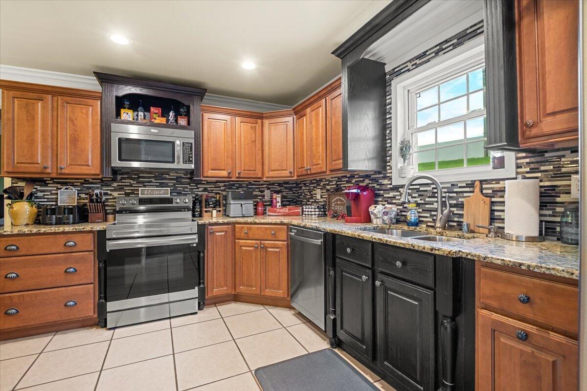 2684 Bee Creek Road Property Photo 6
