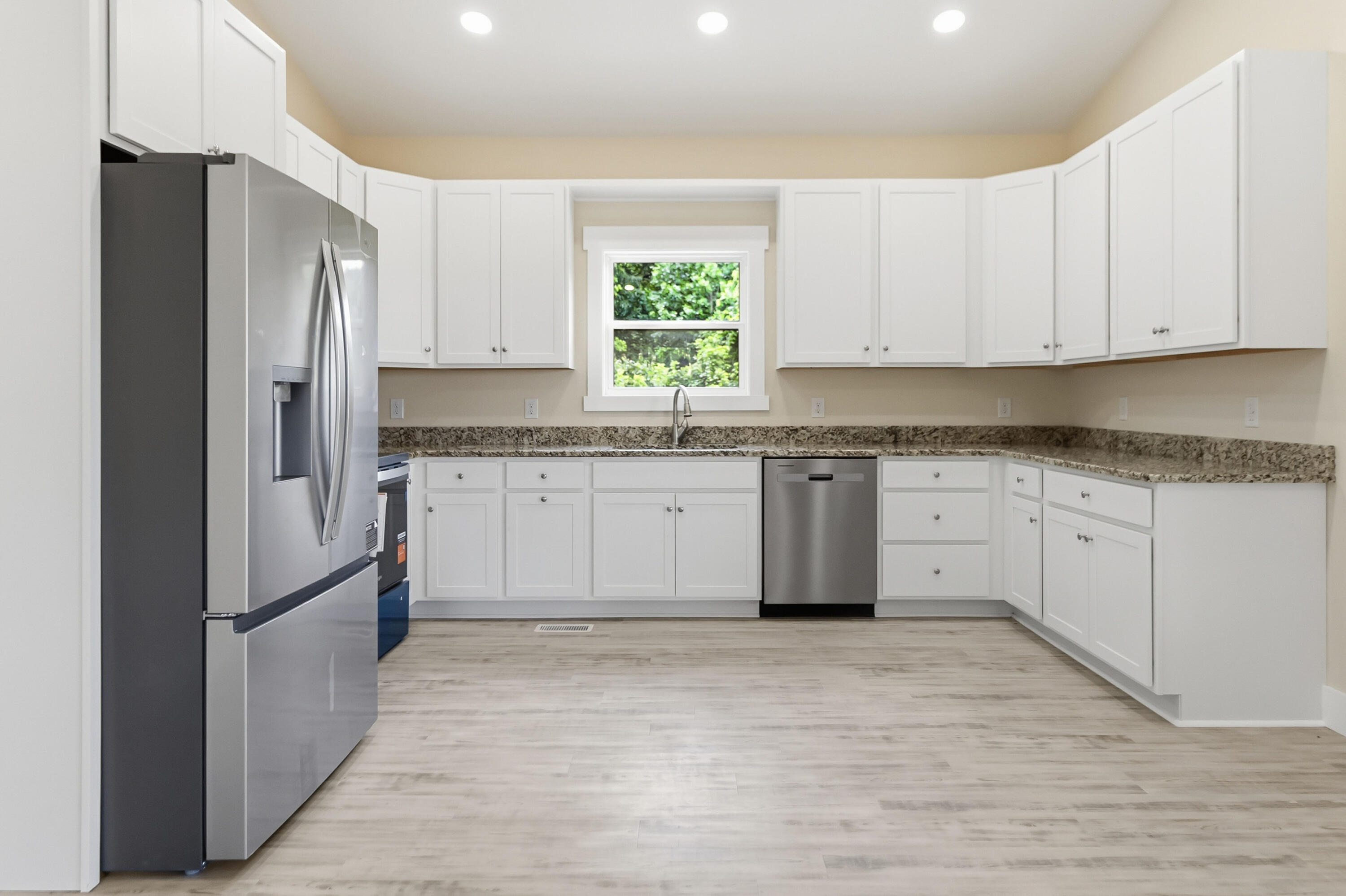 141 Limestone Street Property Photo 8