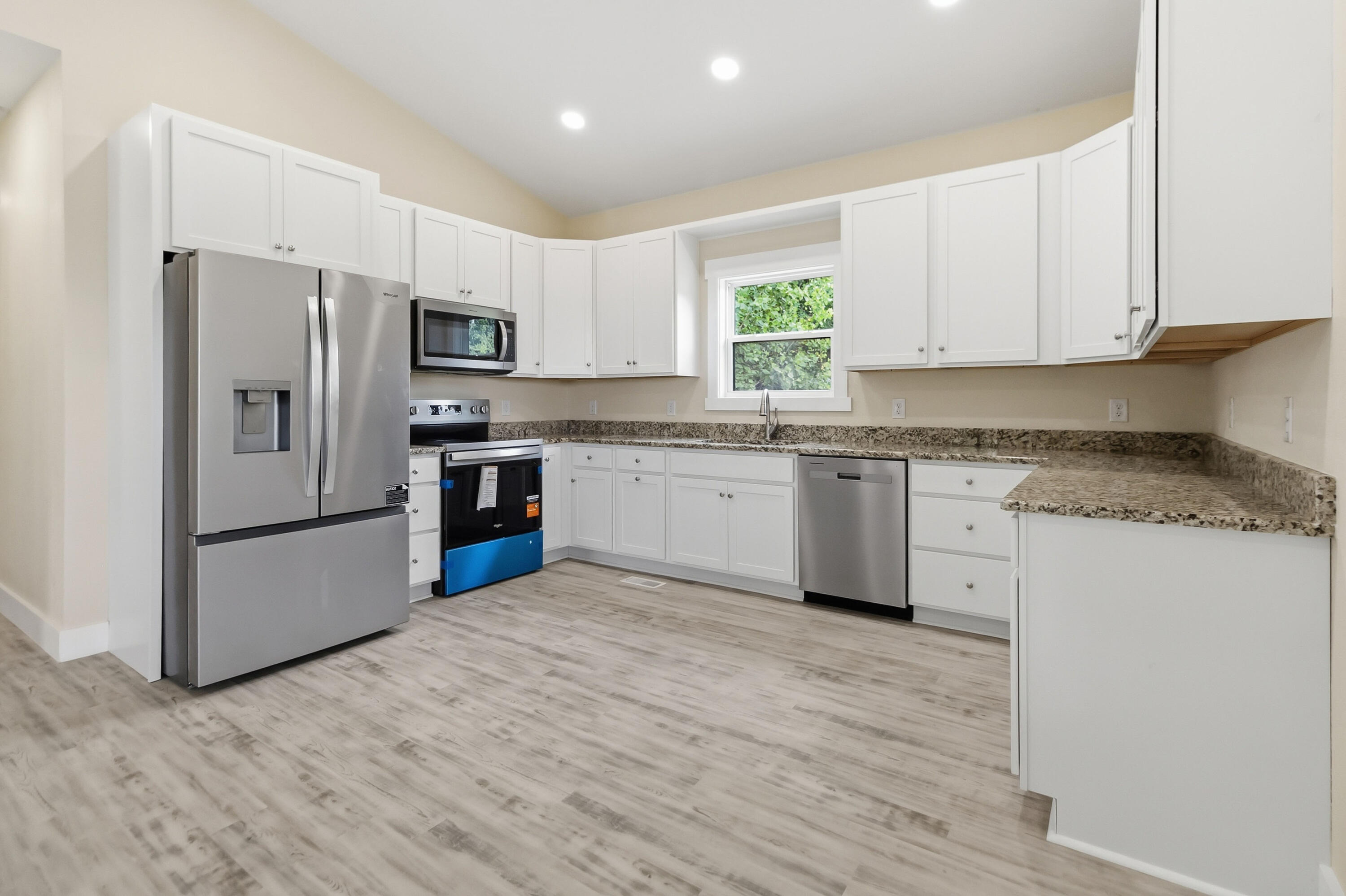 141 Limestone Street Property Photo 9