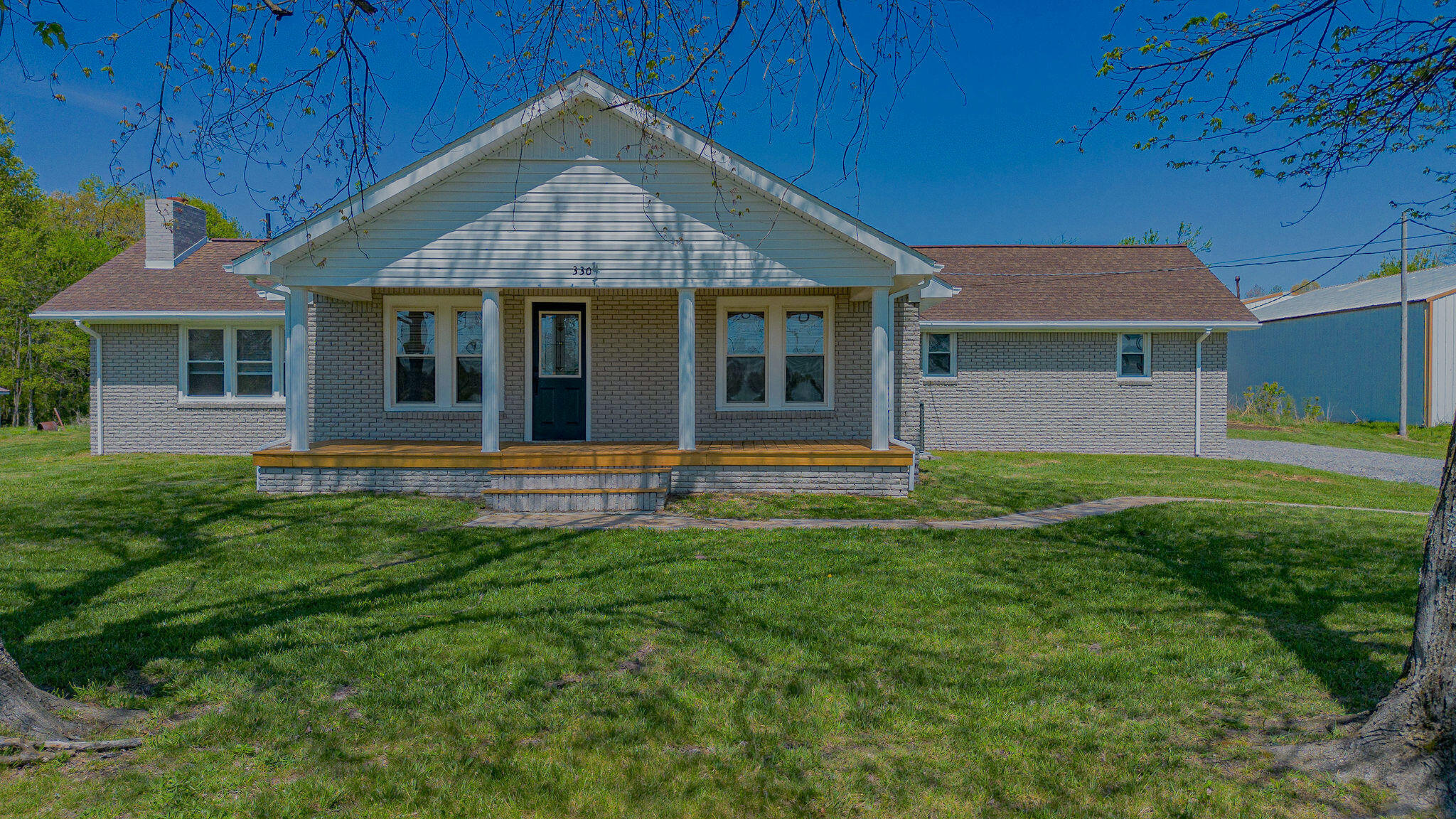 330 E M Hurley Road Property Photo 1