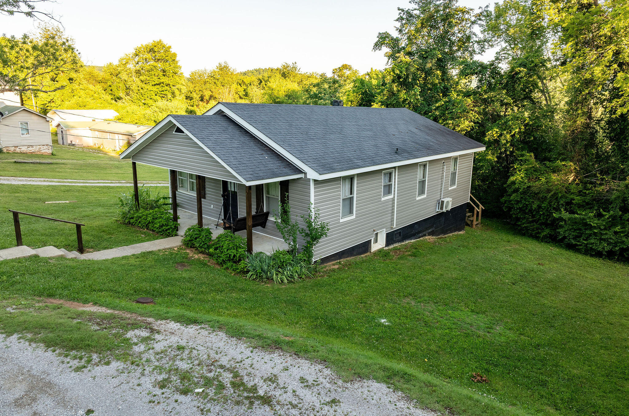 370 Green Acres Drive Property Photo 6