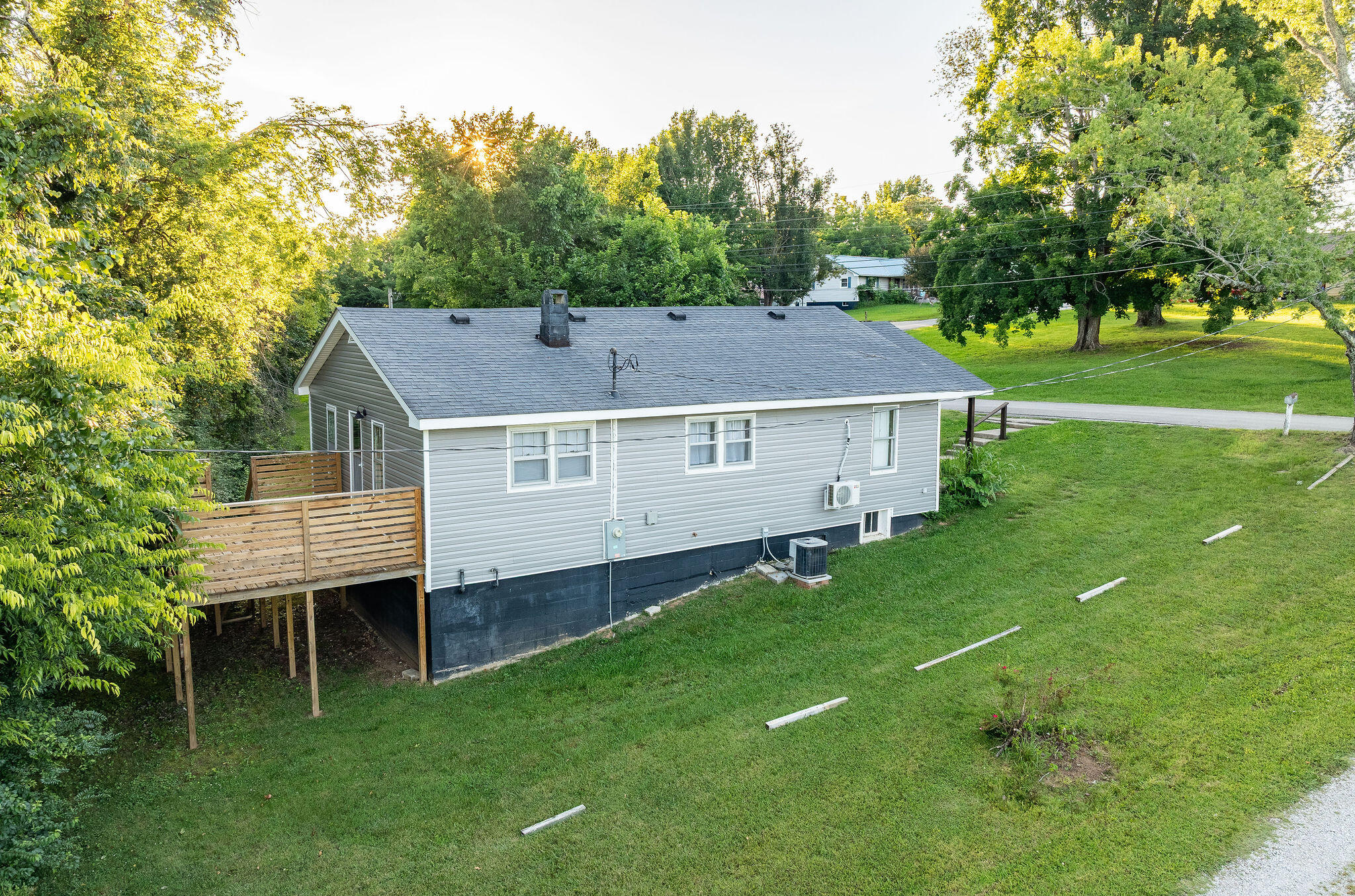 370 Green Acres Drive Property Photo 14